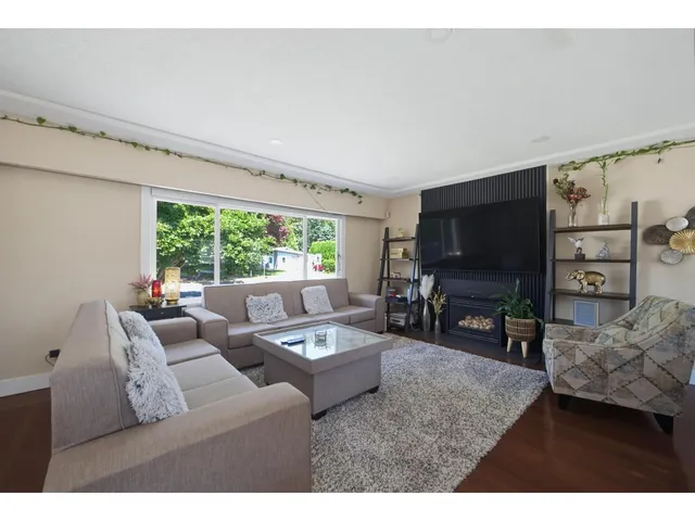 45780 BERKELEY AVENUE, Chilliwack 5