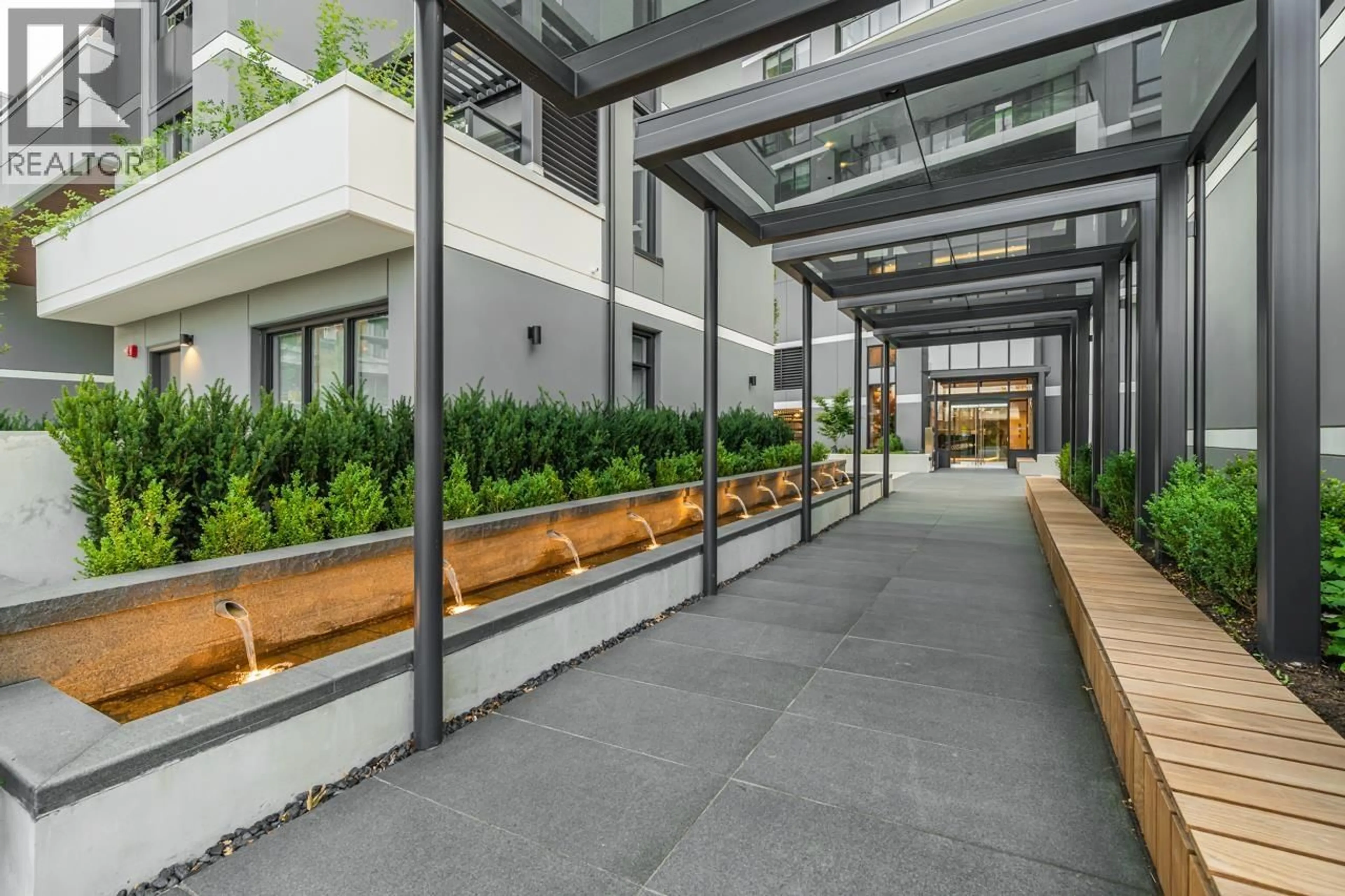Patio, street for 1408 - 2135 SPRINGER AVENUE, Burnaby British Columbia V5B0C1