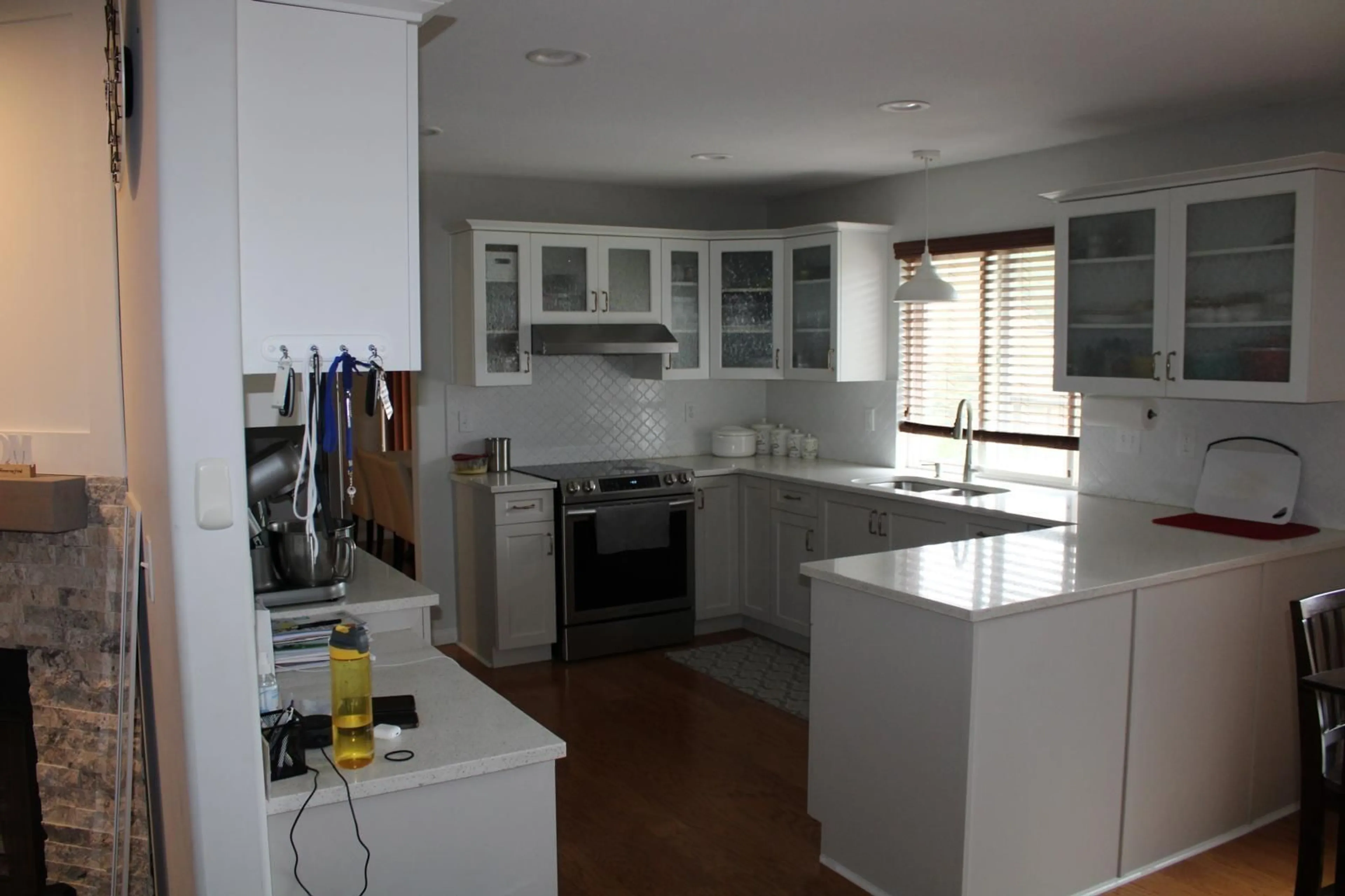 Standard kitchen, unknown for 36381 COUNTRY PLACE, Abbotsford British Columbia V3G1M2