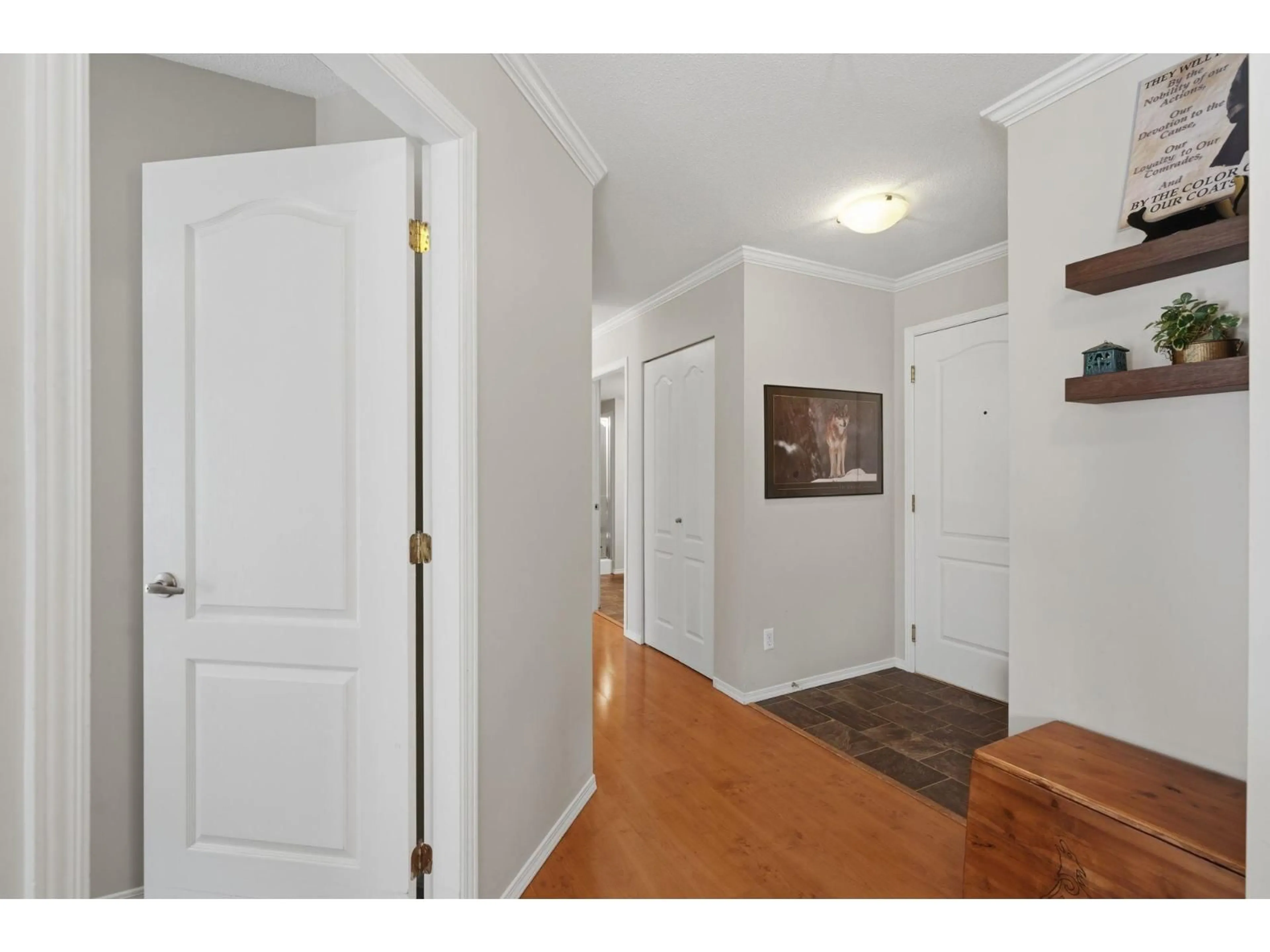 Indoor entryway for 213 - 32085 GEORGE FERGUSON WAY, Abbotsford British Columbia V2S2K7
