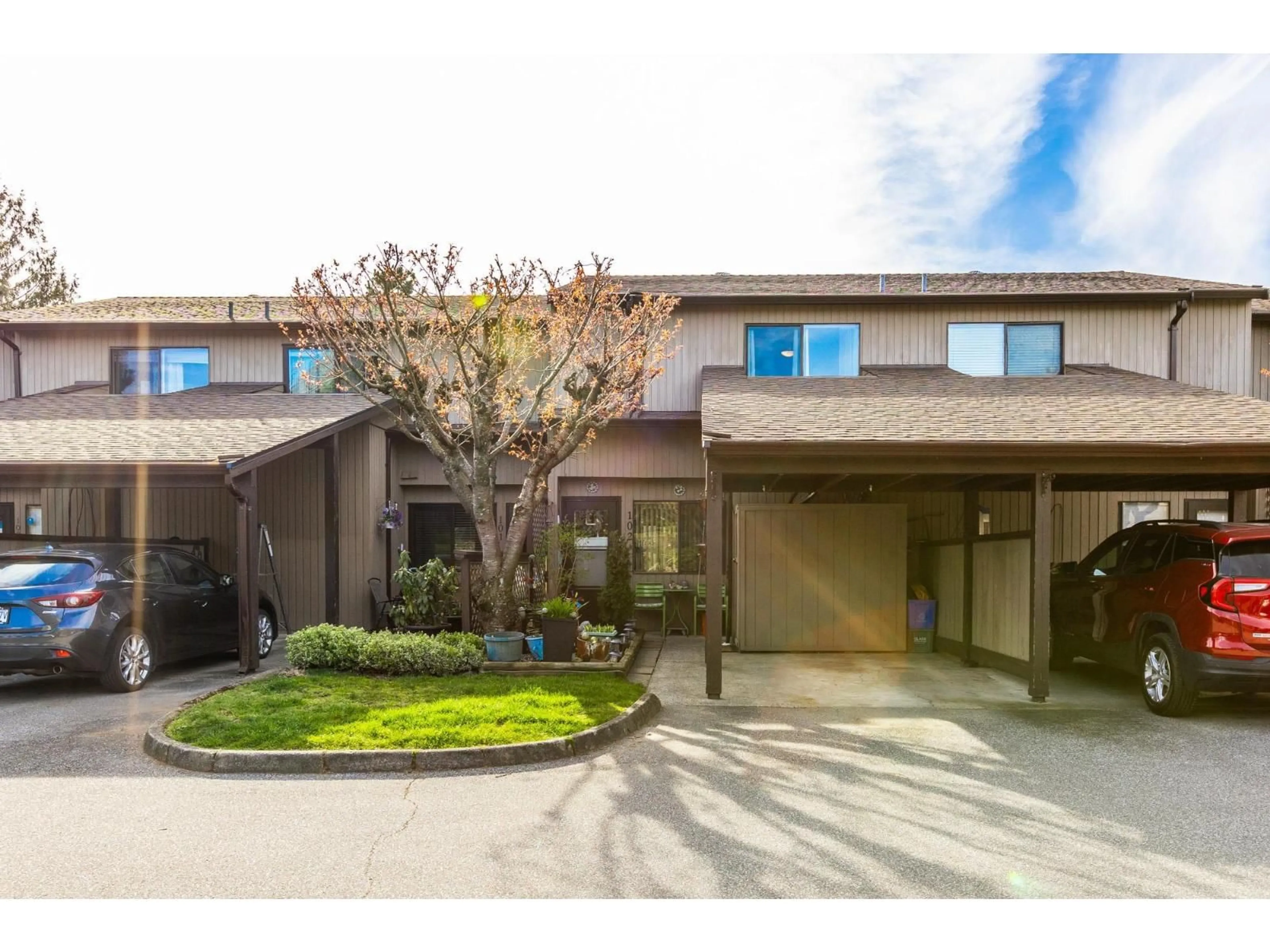 Unknown for 102 - 27044 32 AVENUE, Langley British Columbia V4W3T1