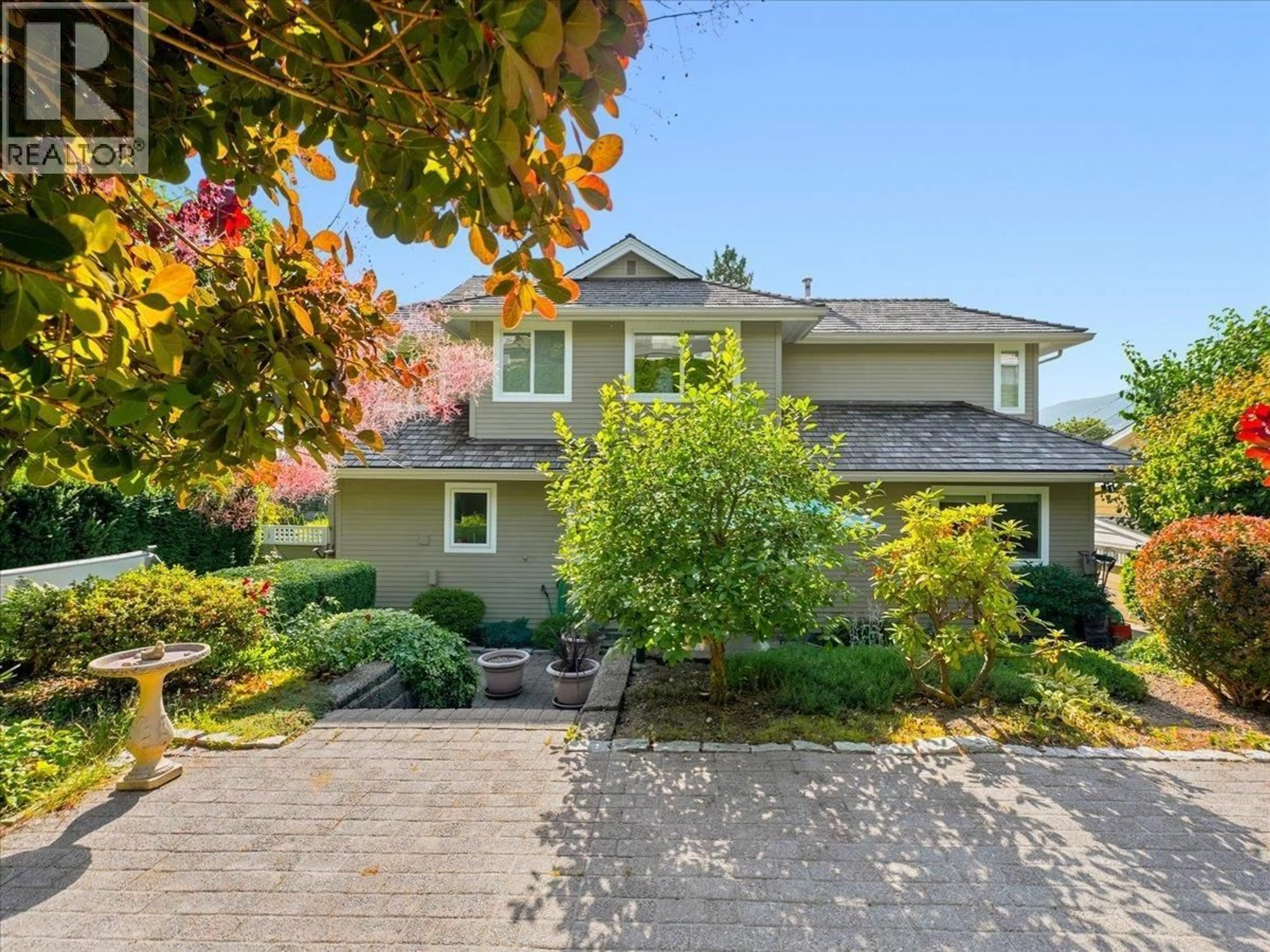 Unknown for 990 LEYLAND STREET, West Vancouver British Columbia V7T2S4