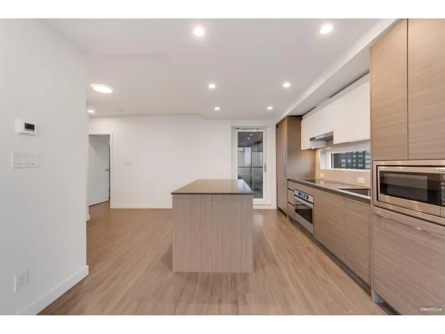 2910 - 13615 FRASER HIGHWAY, Surrey 3