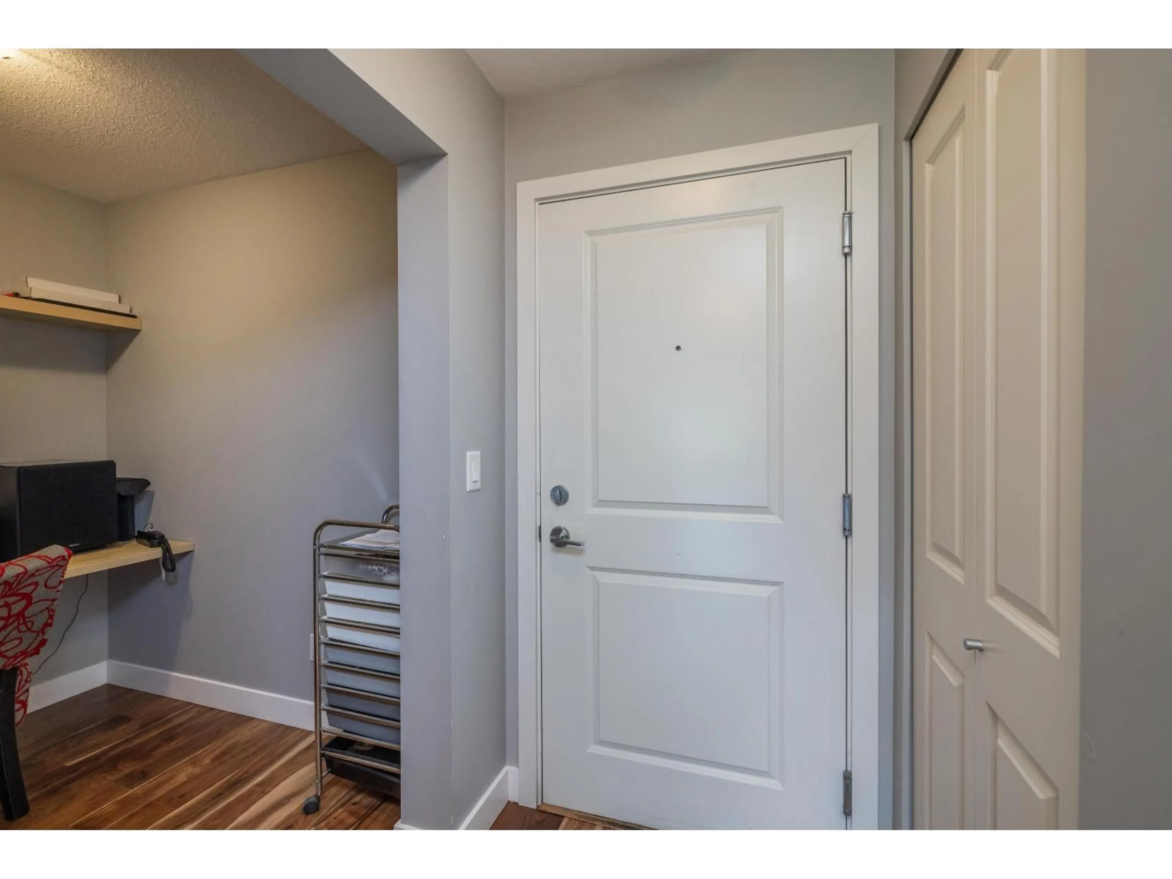 Indoor entryway for D401 - 8929 202 STREET, Langley British Columbia V1M0B4