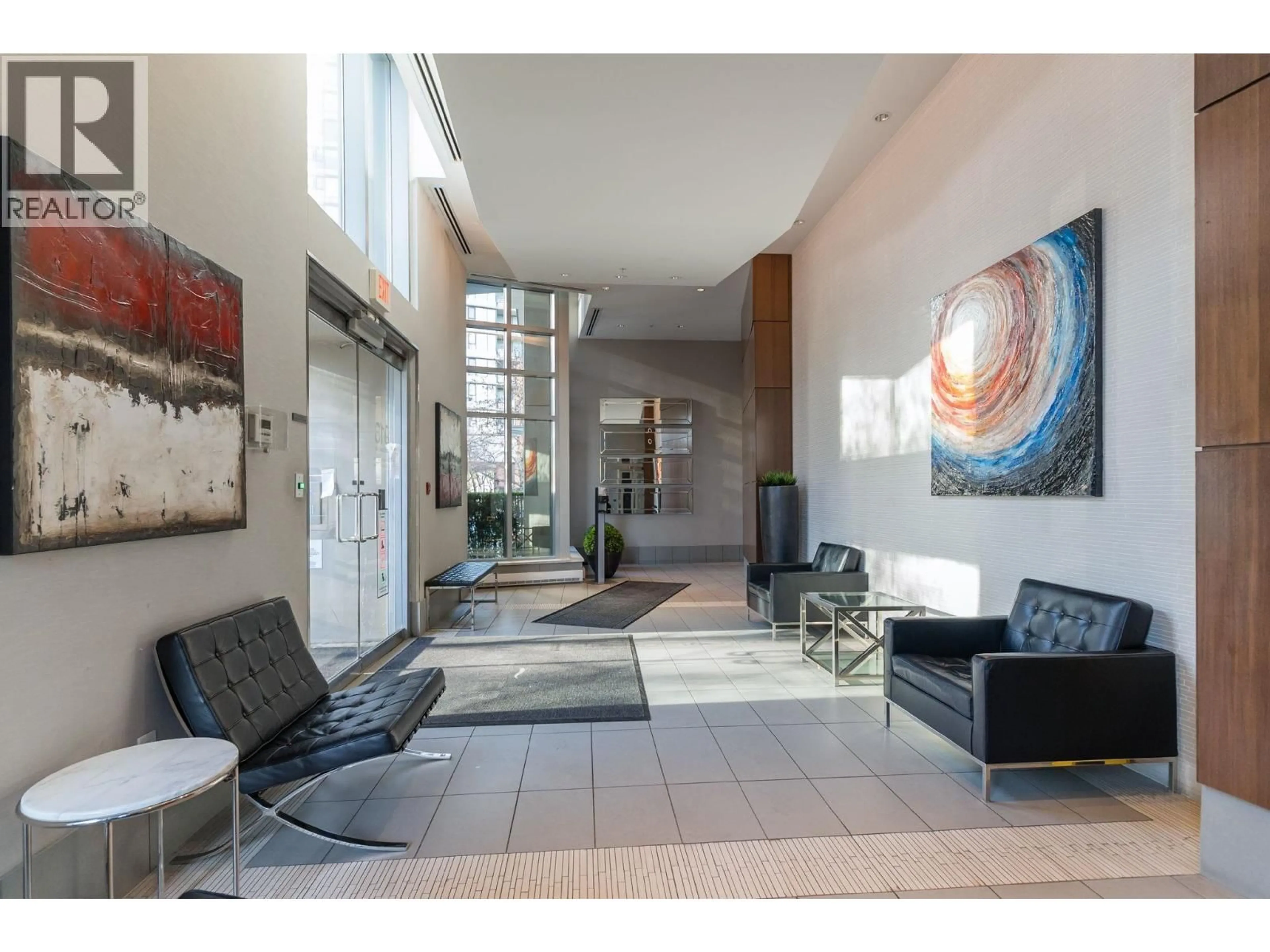 Indoor foyer for 2201 - 918 COOPERAGE WAY, Vancouver British Columbia V6B0A7