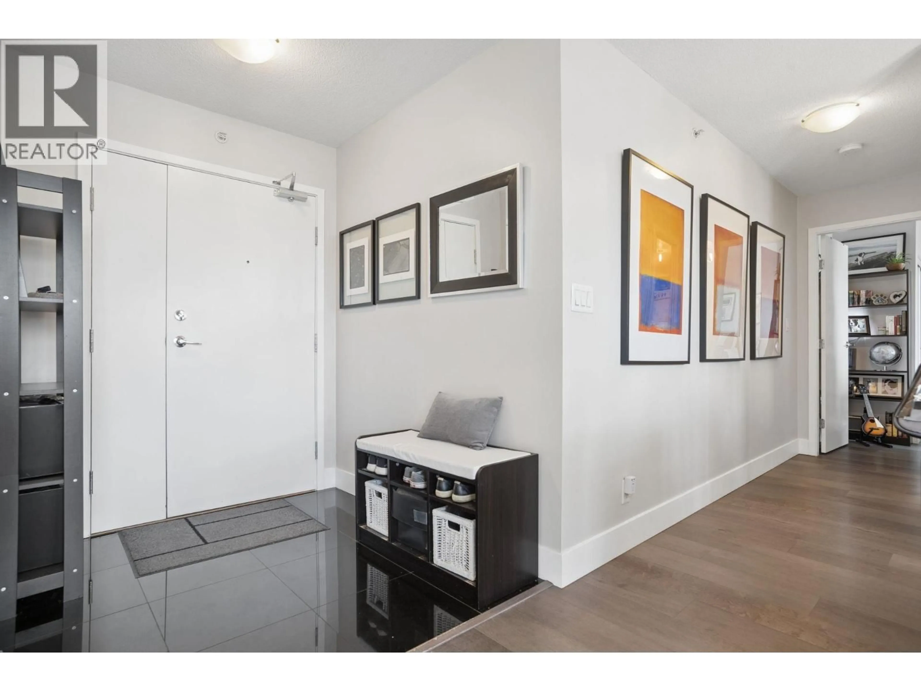 Indoor entryway for 2201 - 918 COOPERAGE WAY, Vancouver British Columbia V6B0A7