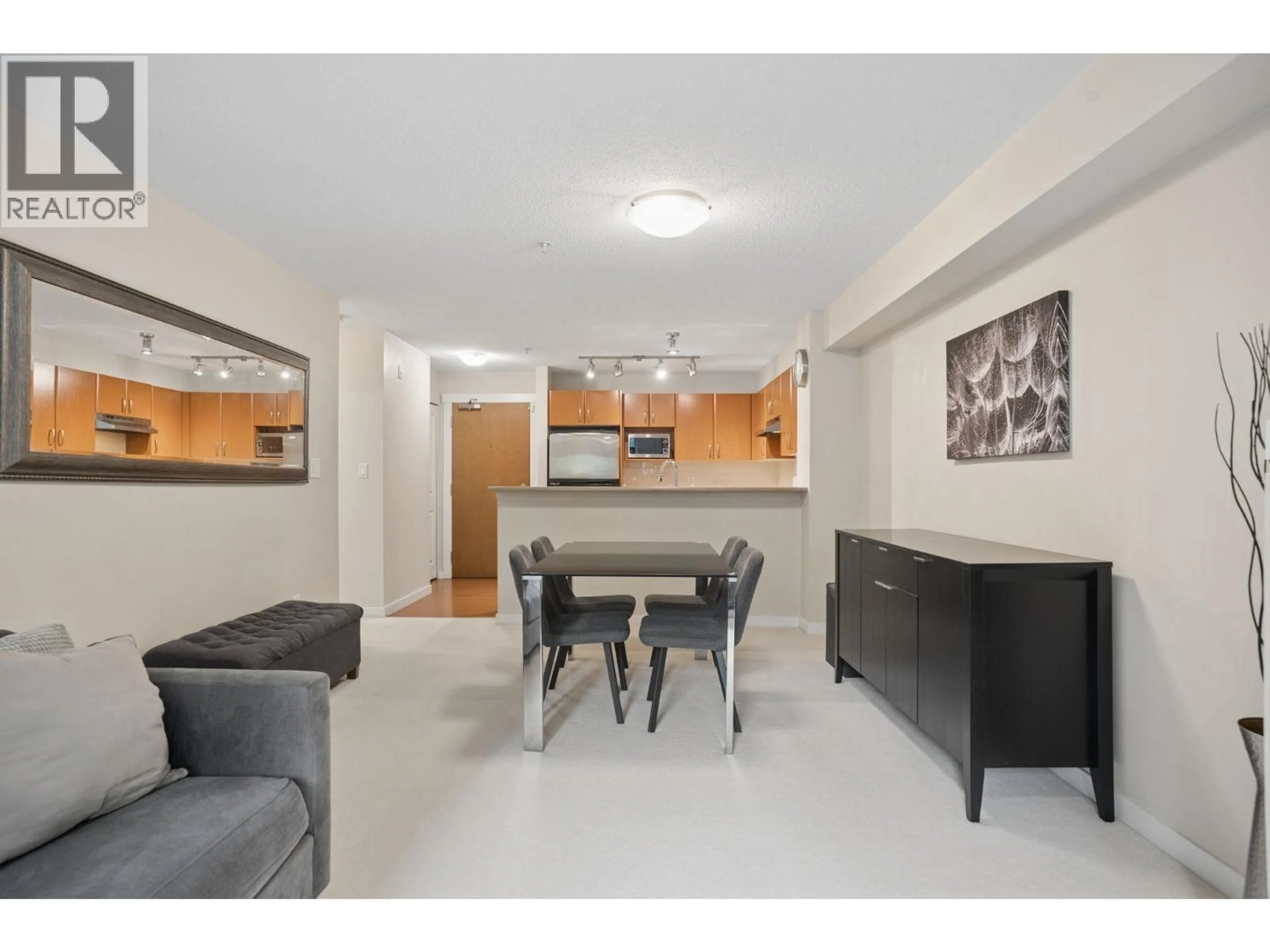 Unknown for 114 - 4723 DAWSON STREET, Burnaby British Columbia V5C0A7