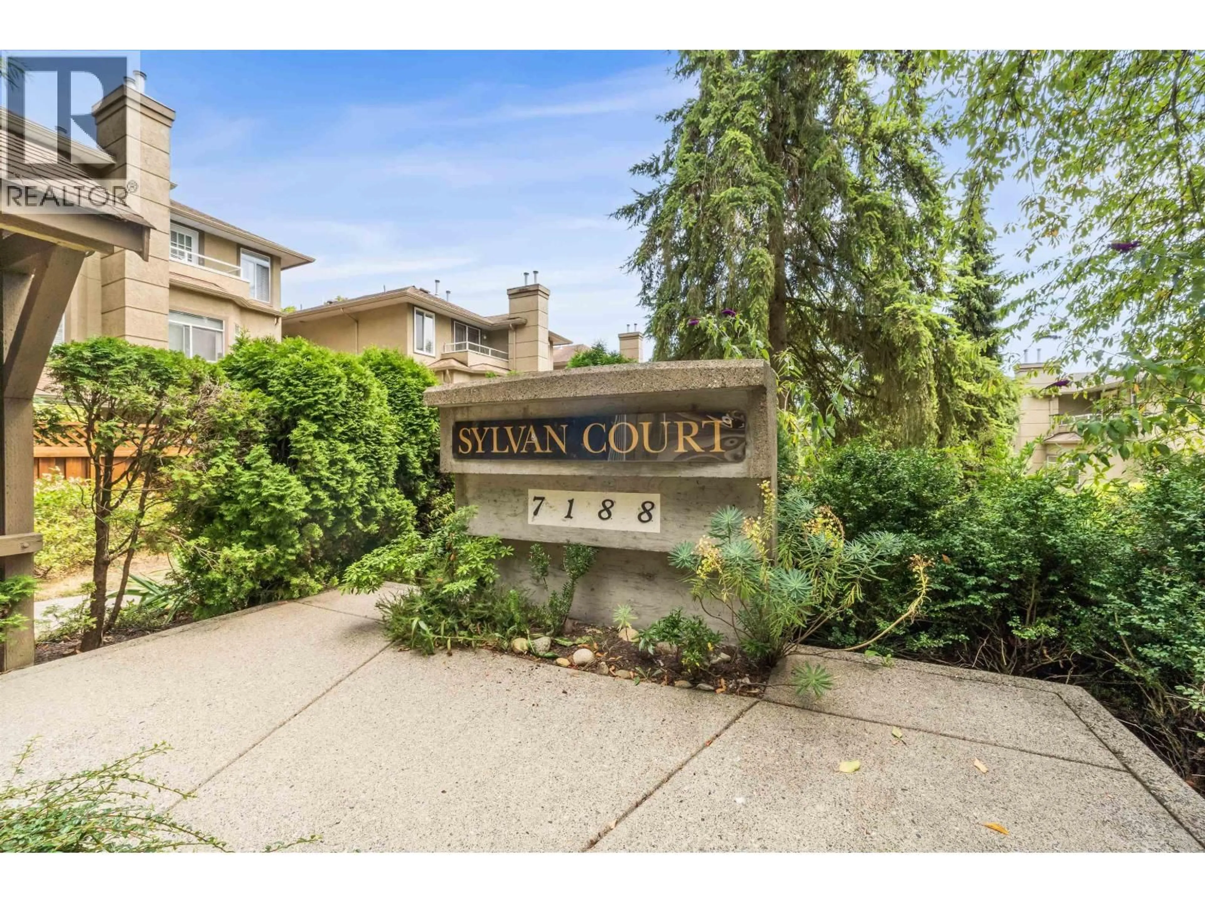 Indoor foyer for 56 - 7188 EDMONDS STREET, Burnaby British Columbia V3N4X6