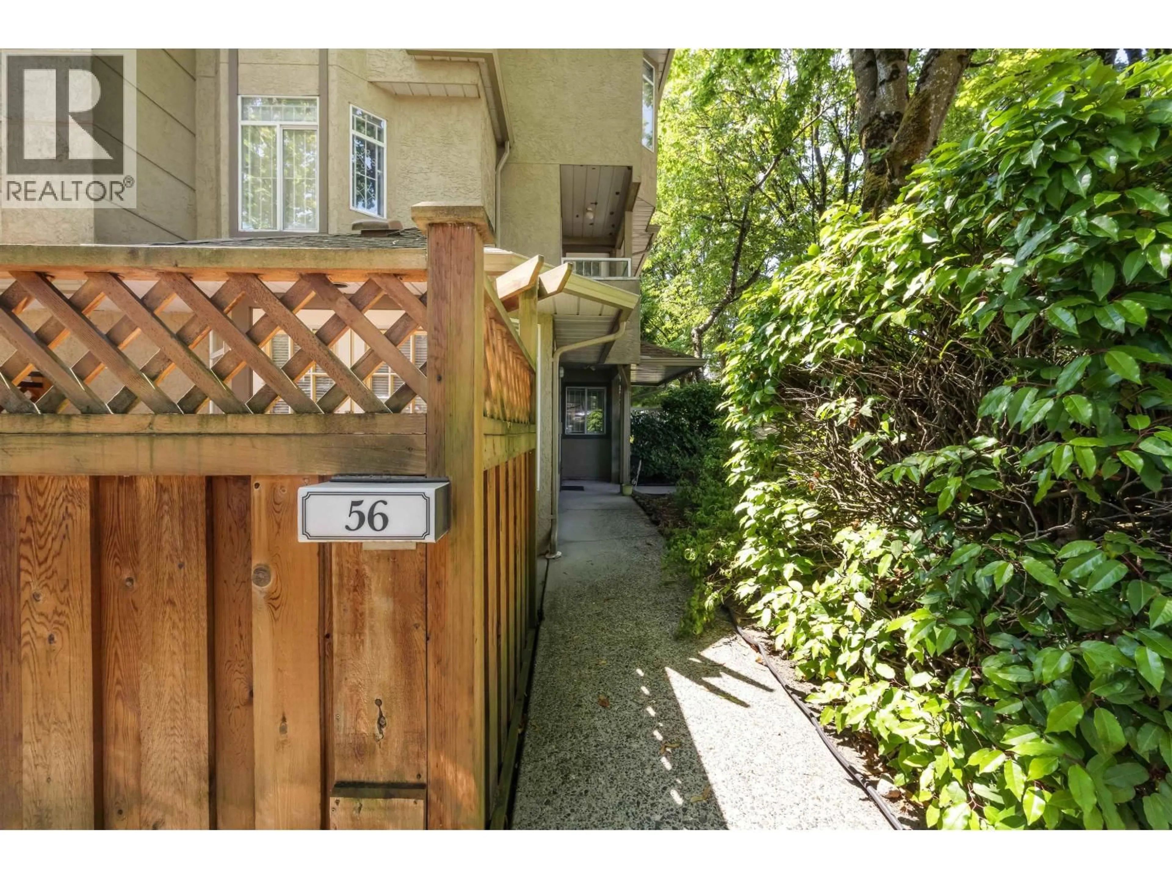 Indoor entryway for 56 - 7188 EDMONDS STREET, Burnaby British Columbia V3N4X6
