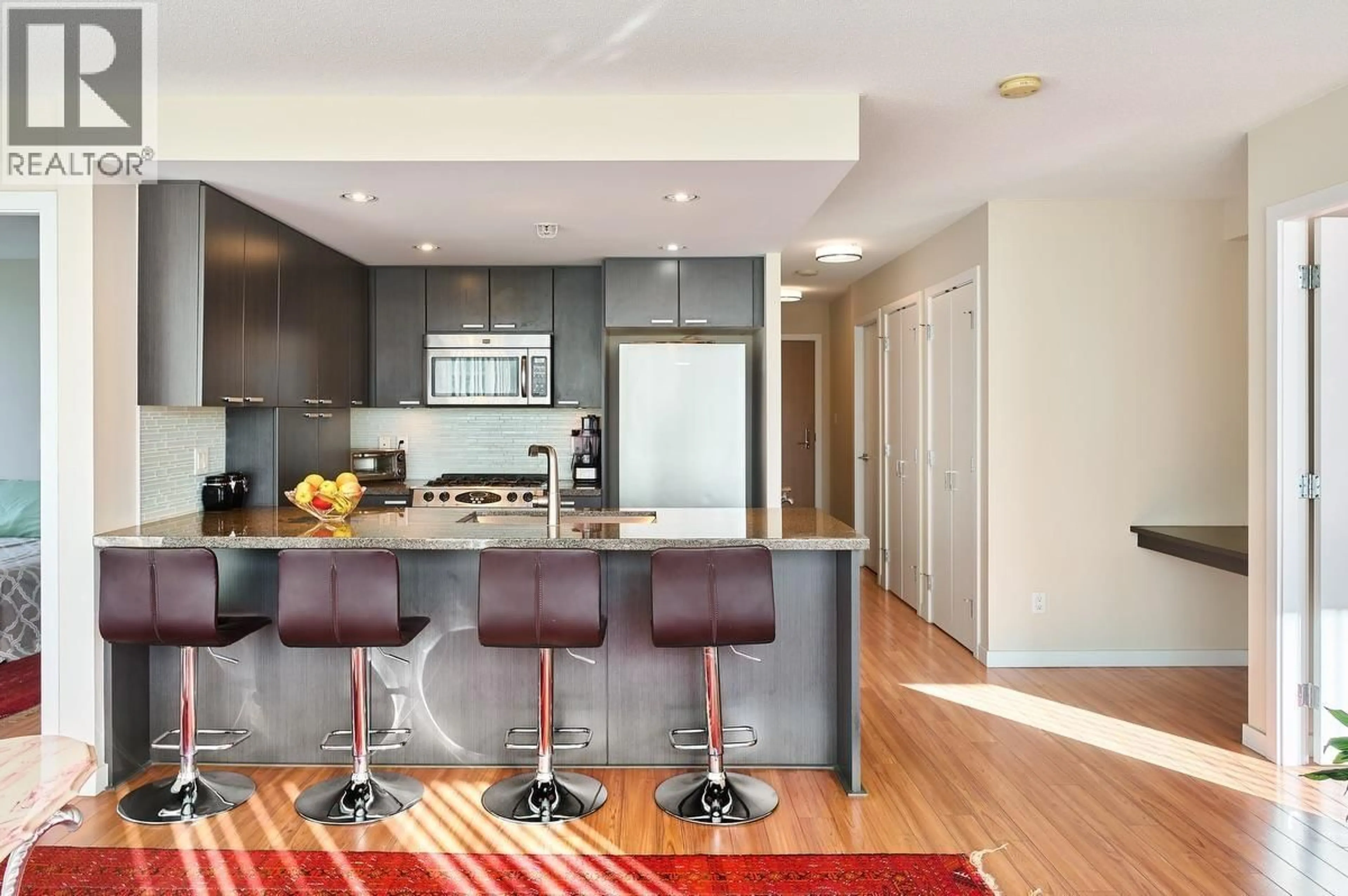 Open concept kitchen, unknown for 805 - 2232 DOUGLAS ROAD, Burnaby British Columbia V5C0G9