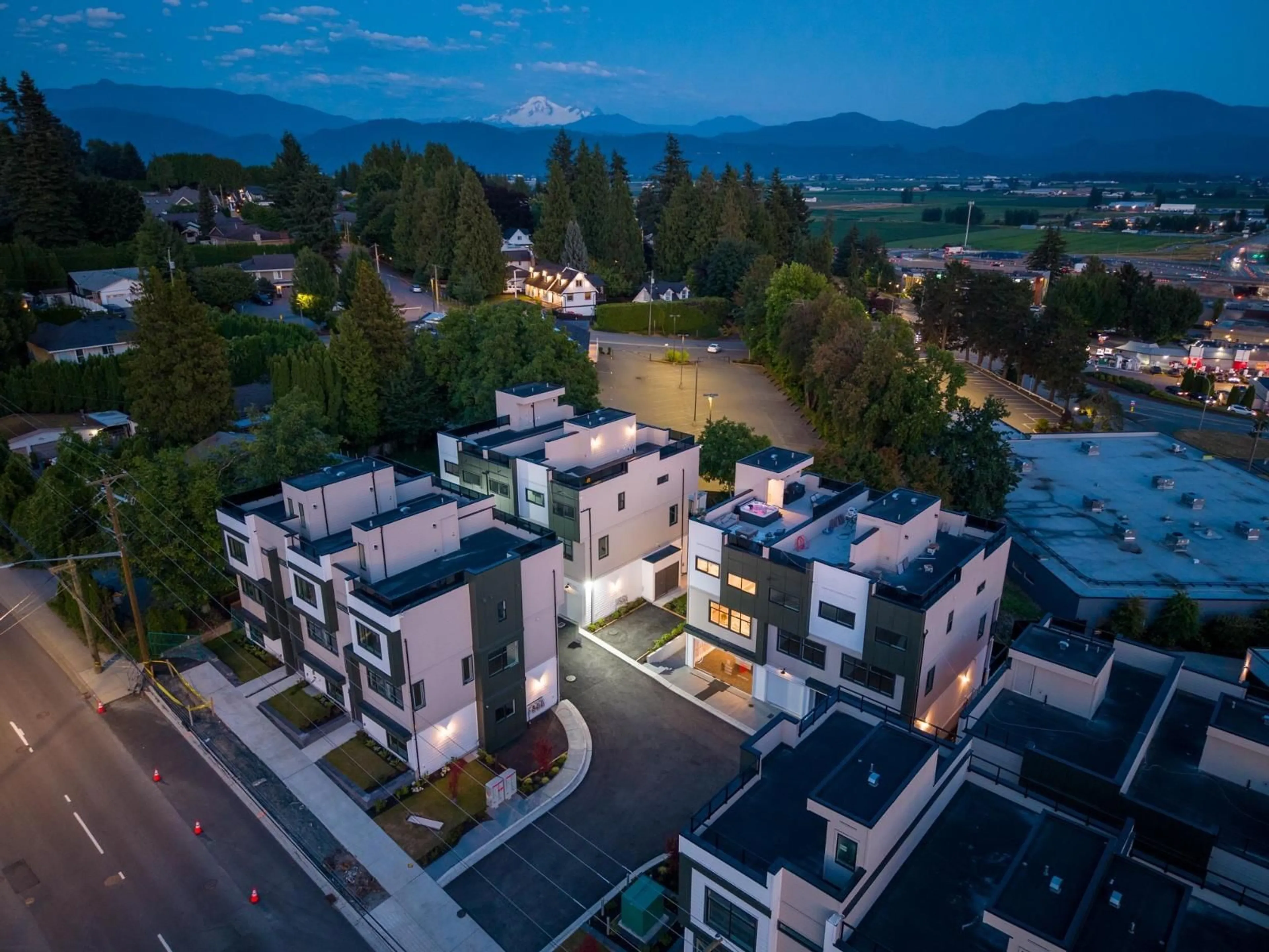 A pic from outside/outdoor area/front of a property/back of a property/a pic from drone, mountain view for 117 - 34588 MARSHALL ROAD, Abbotsford British Columbia V2S3N3