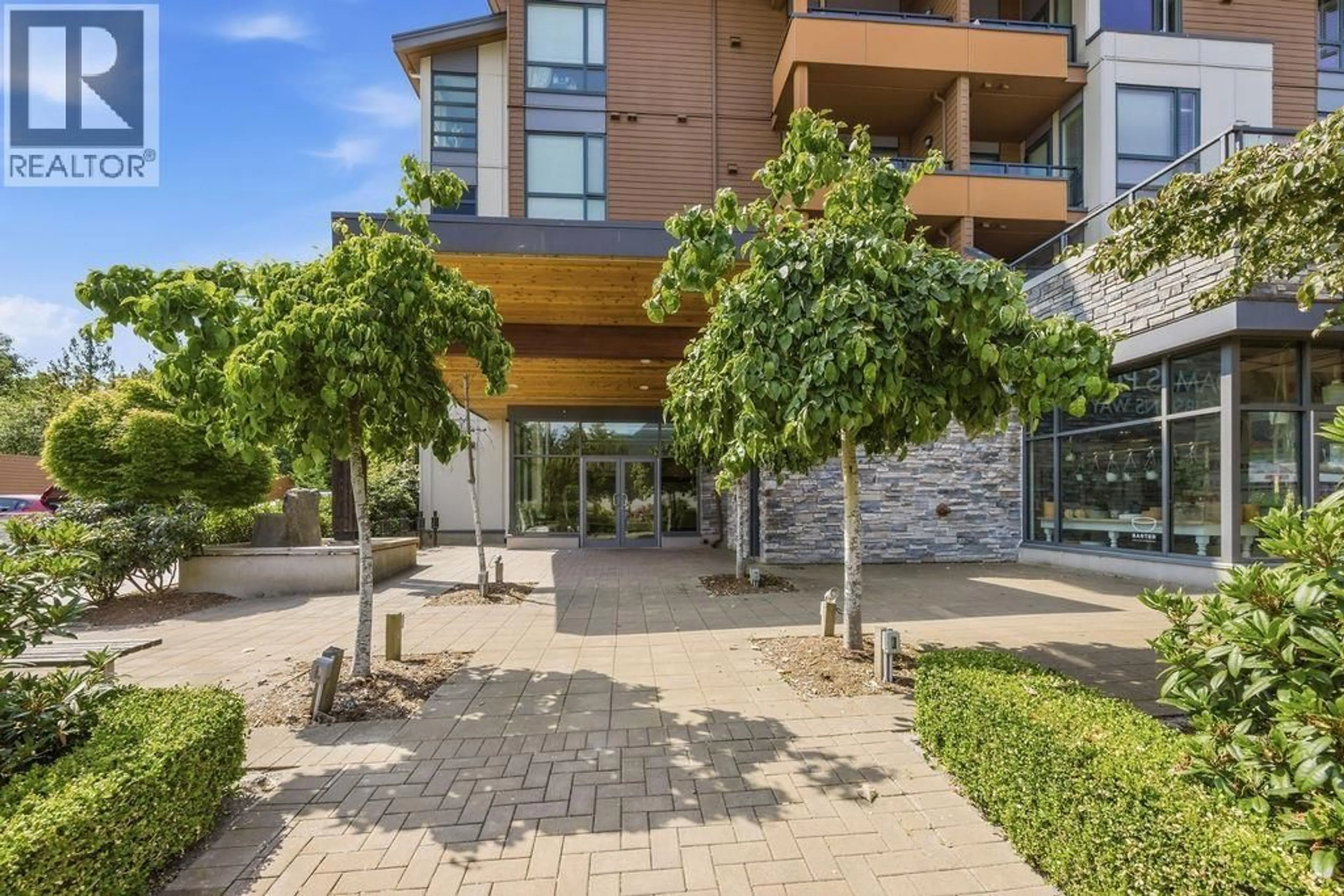 Patio, unknown for 306 - 875 GIBSONS WAY, Gibsons British Columbia V0N1V9