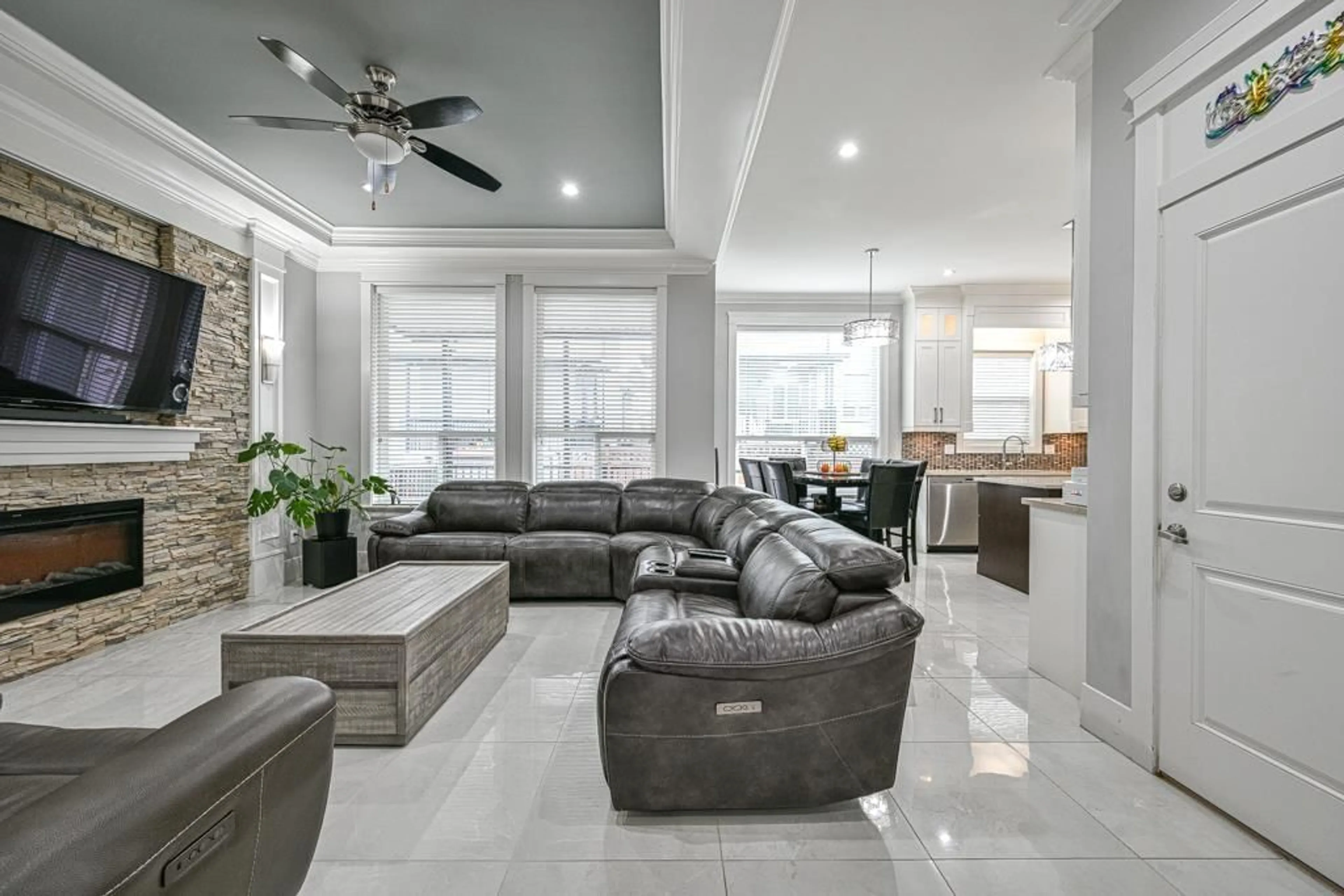 Living room with furniture, unknown for 5916 139 STREET, Surrey British Columbia V3X0G6