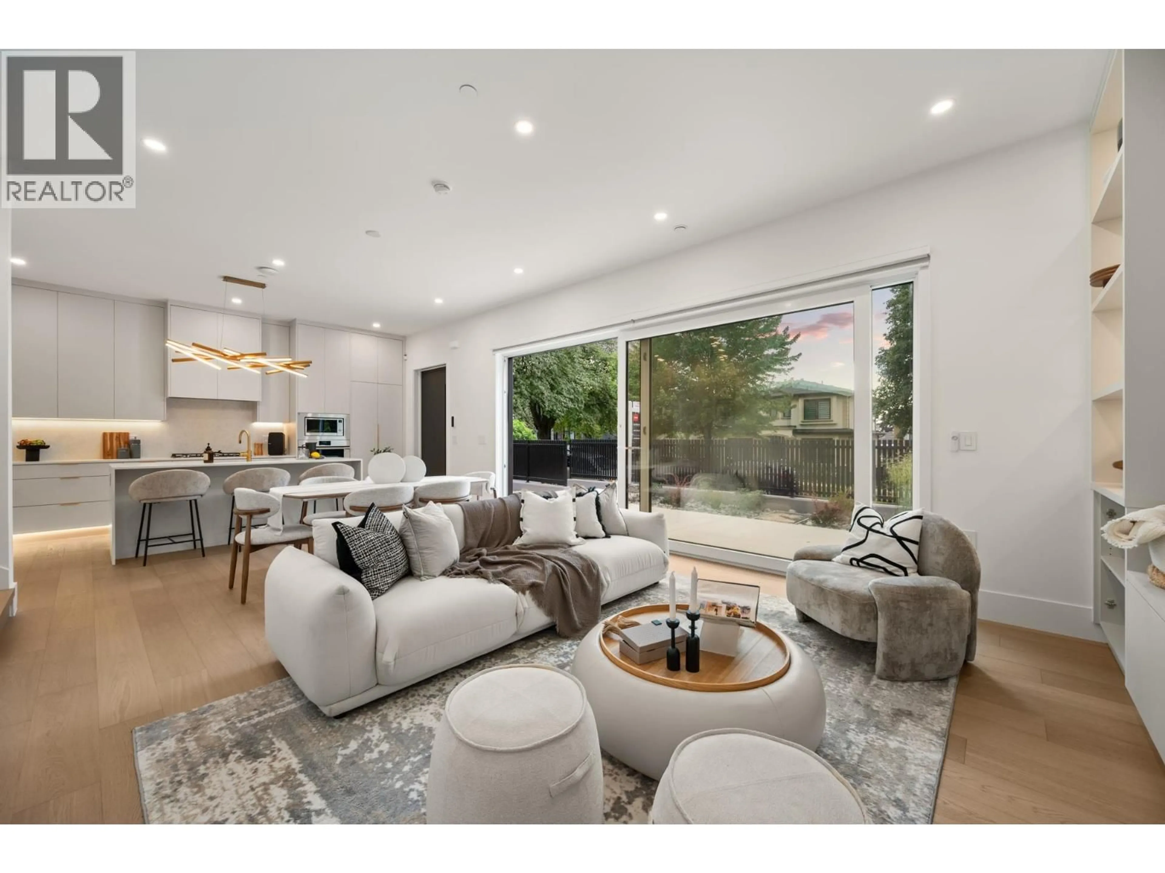Living room with furniture, unknown for 1 - 3428 MONS DRIVE, Vancouver British Columbia V5M3B6