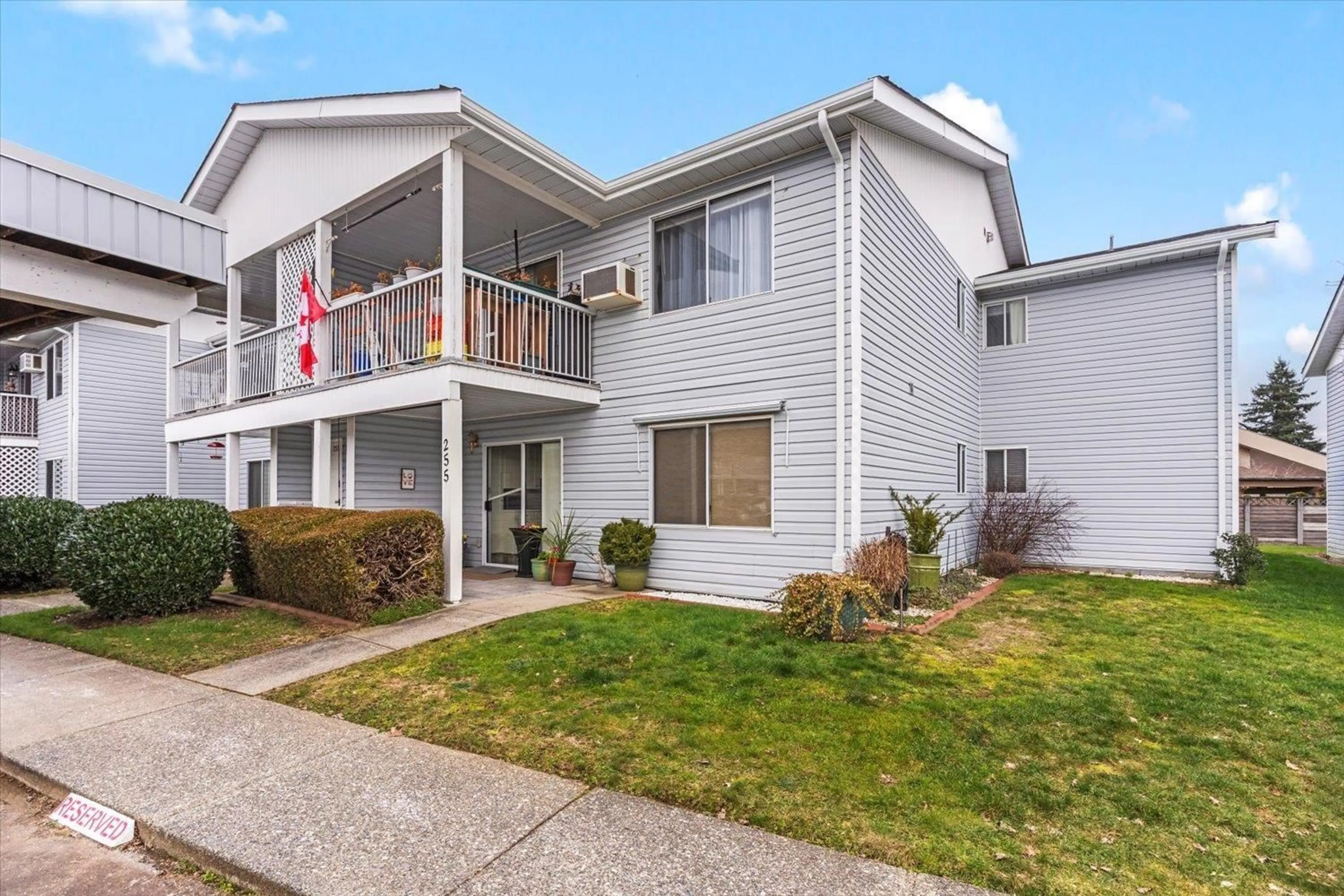 Home with vinyl exterior material, unknown for 256 - 32691 GARIBALDI DRIVE, Abbotsford British Columbia V2T5T7