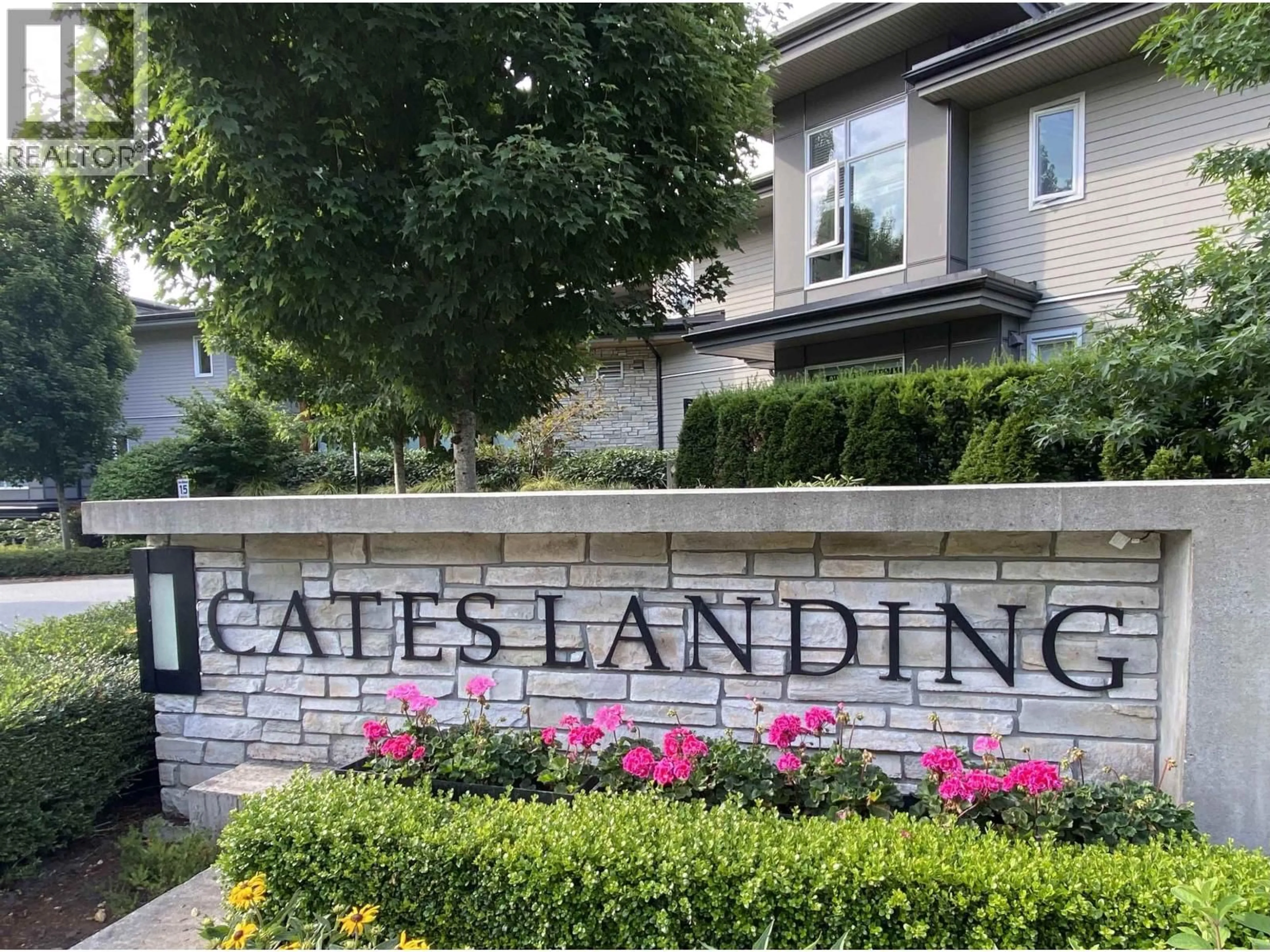 Indoor entryway for 402 - 3911 CATES LANDING WAY, North Vancouver British Columbia V7G0A6