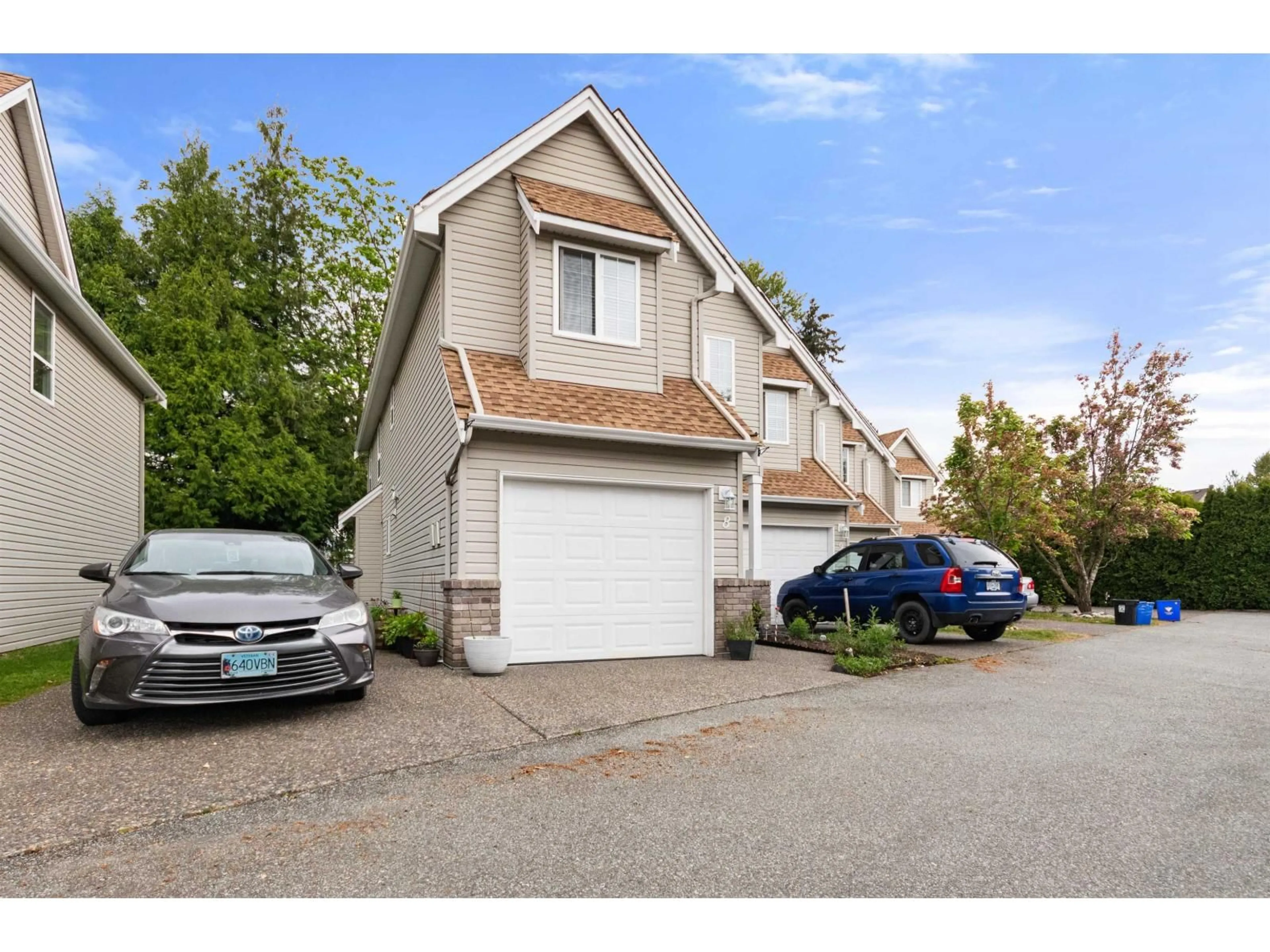 Unknown for 8 - 46277 CESSNA DRIVE, Chilliwack British Columbia V2P1A7