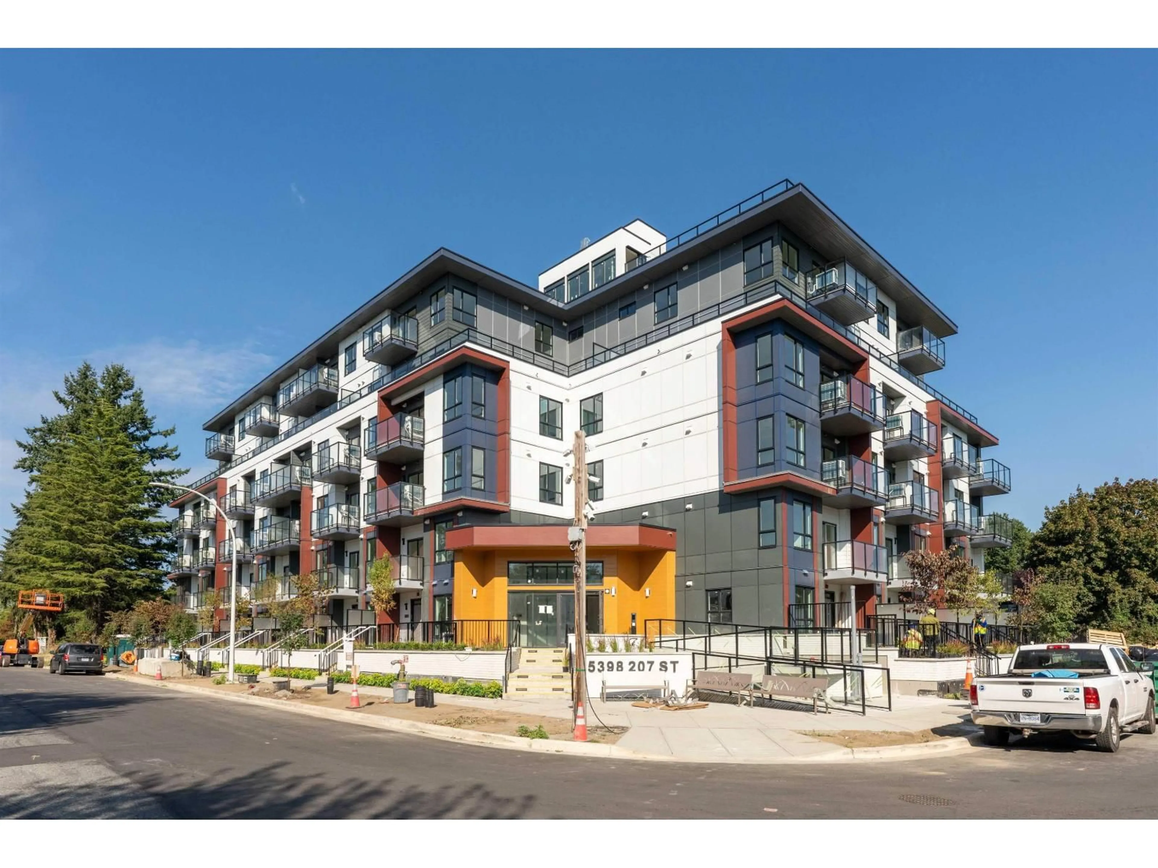 Unknown for 604 - 5398 207 STREET, Langley British Columbia V3A2E6