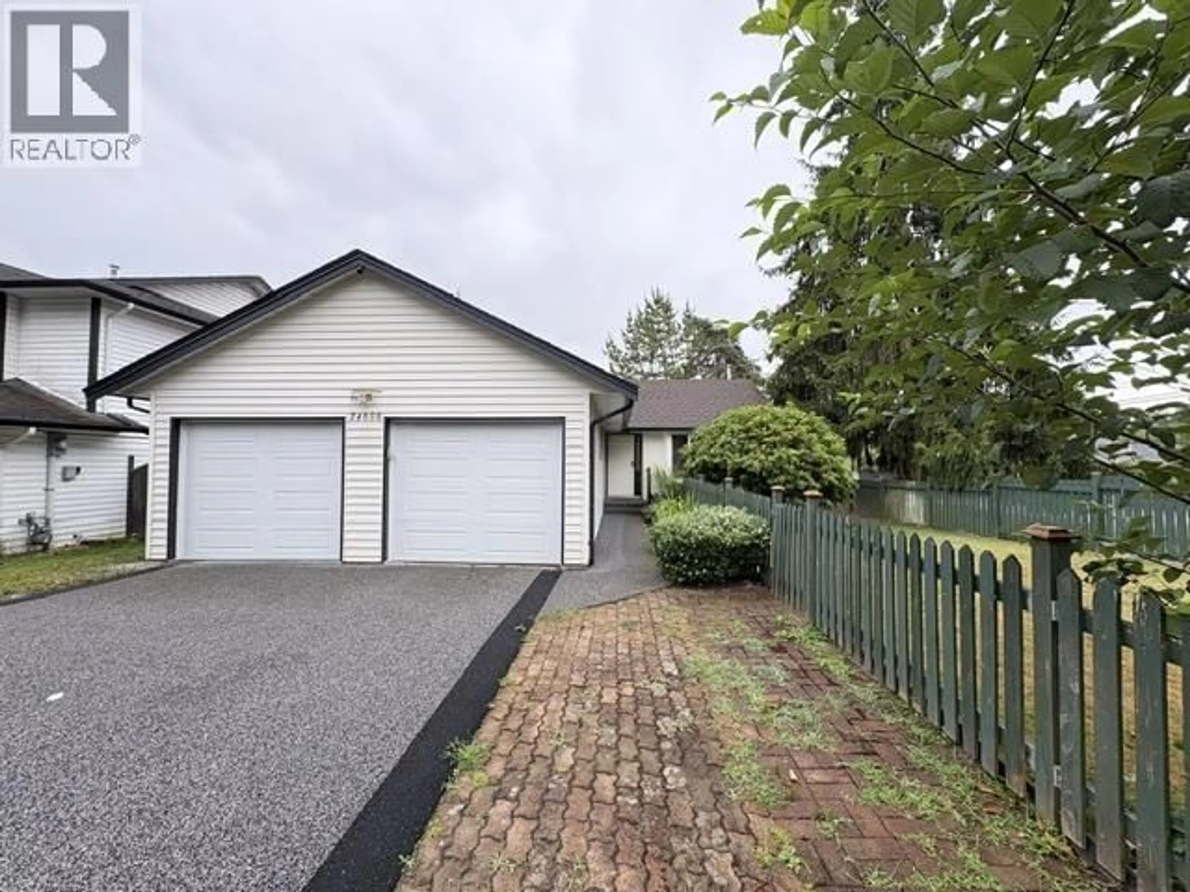 A pic from outside/outdoor area/front of a property/back of a property/a pic from drone, street for 24808 119 AVENUE, Maple Ridge British Columbia V4R1Z1