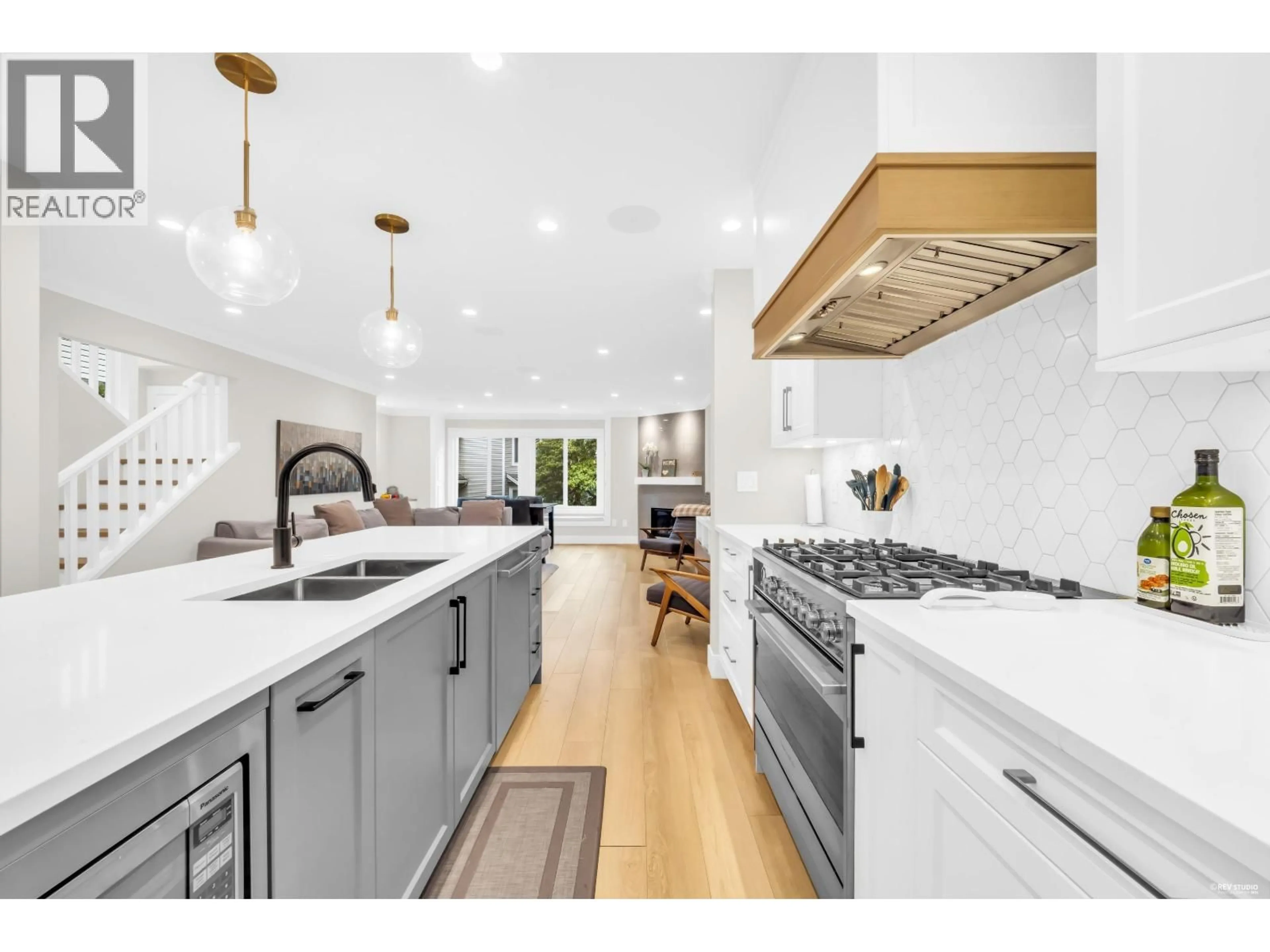 Open concept kitchen, unknown for 28 - 2600 BEAVERBROOK CRESCENT, Burnaby British Columbia V3J7W6