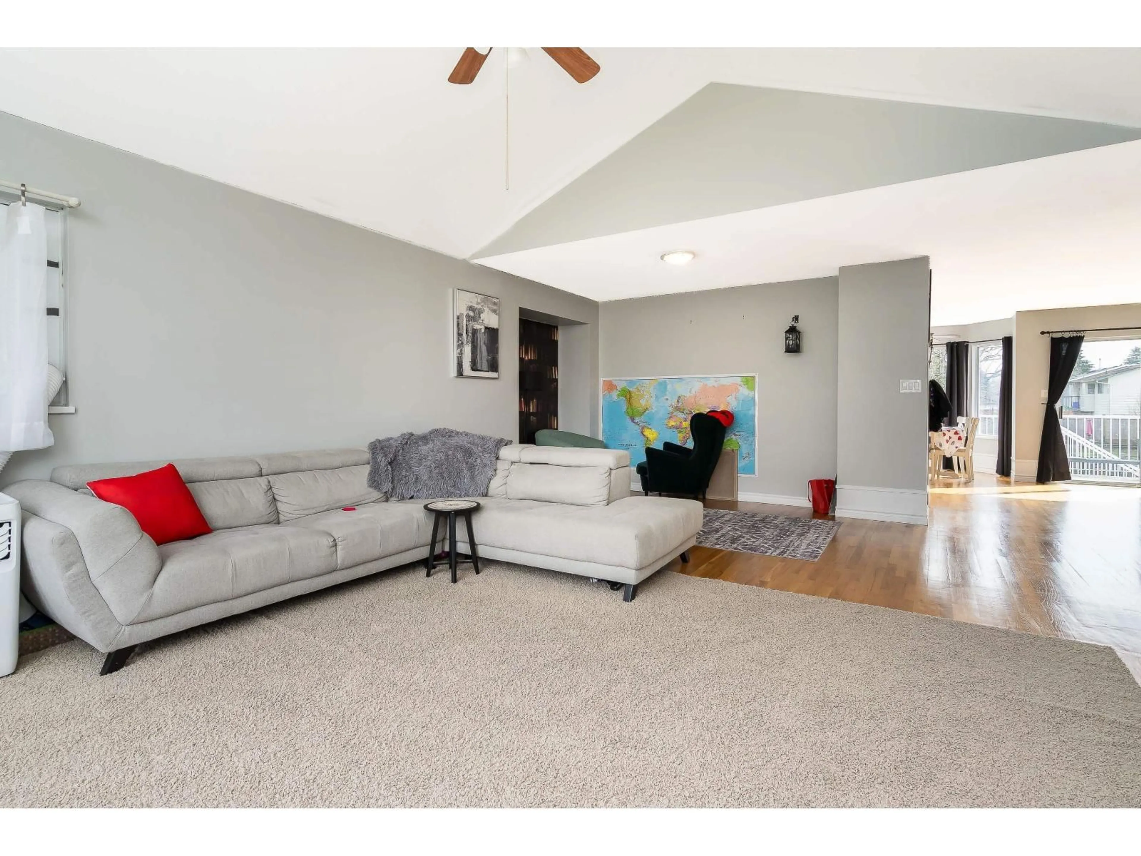 Living room with furniture, unknown for 32958 HARWOOD PLACE, Abbotsford British Columbia V2S7C2