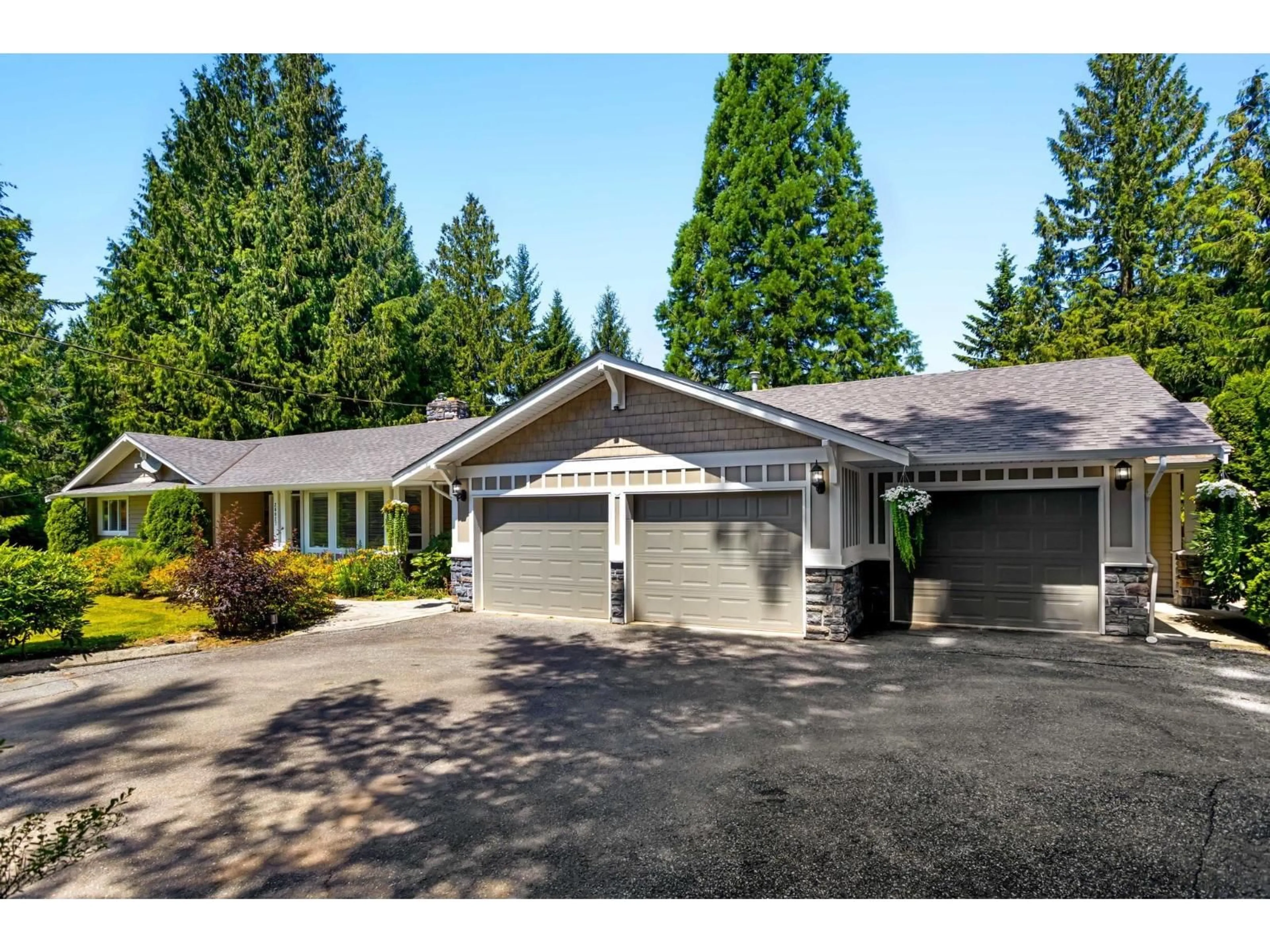 Home with vinyl exterior material, street for 26627 60 AVENUE, Langley British Columbia V4W1V7