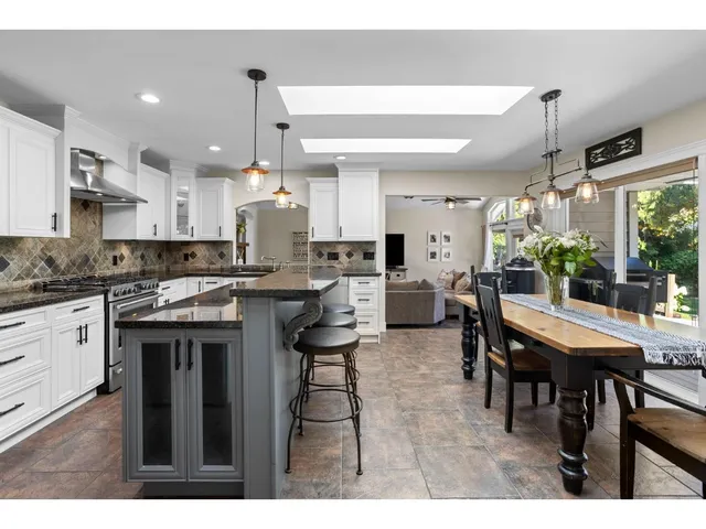 26627 60 AVENUE, Langley 5