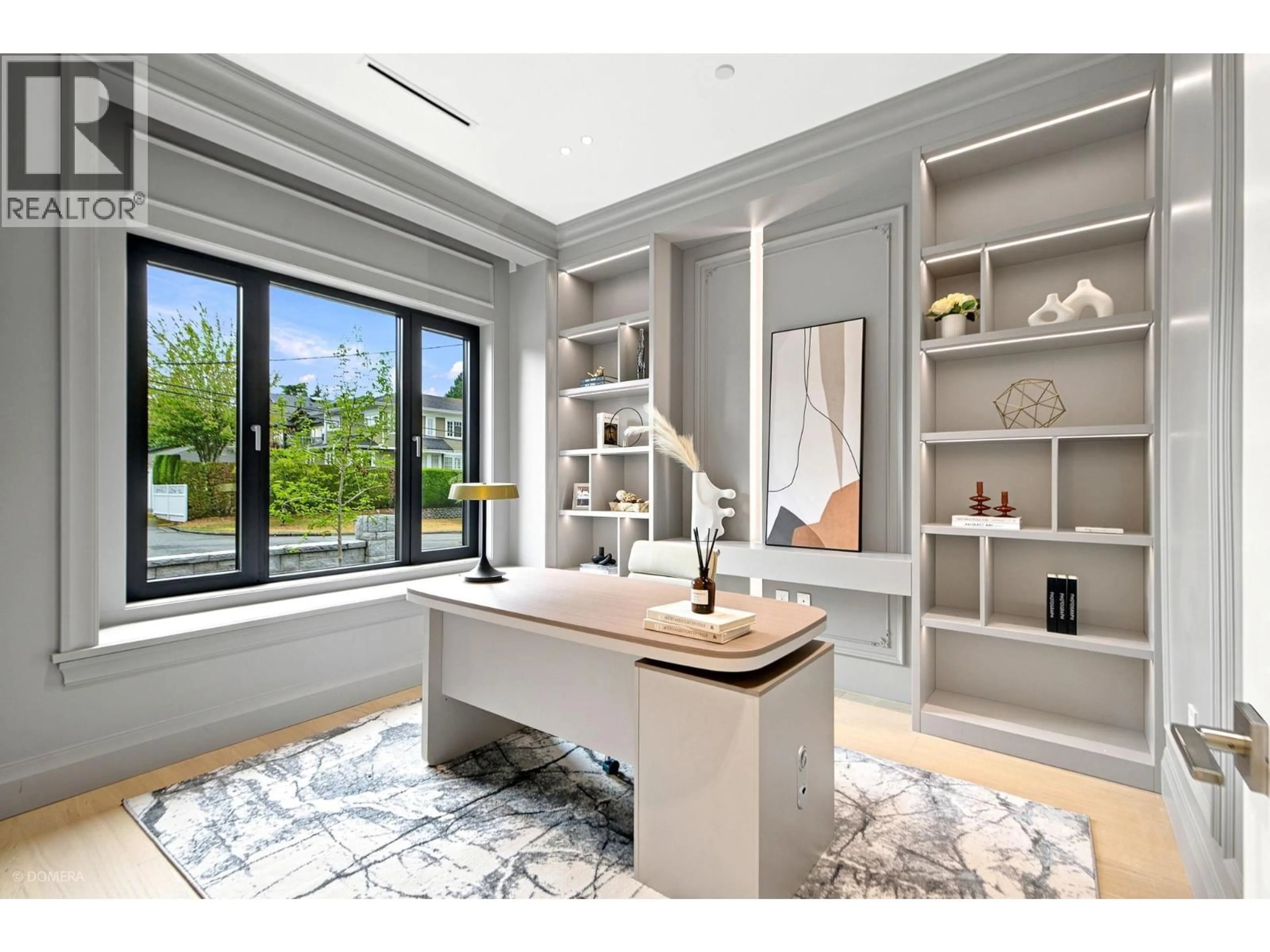 Contemporary bathroom, ceramic/tile floor for 4432 CROWN STREET, Vancouver British Columbia V6S2K5