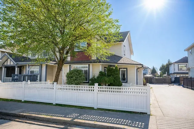 19914 73A AVENUE, Langley 2