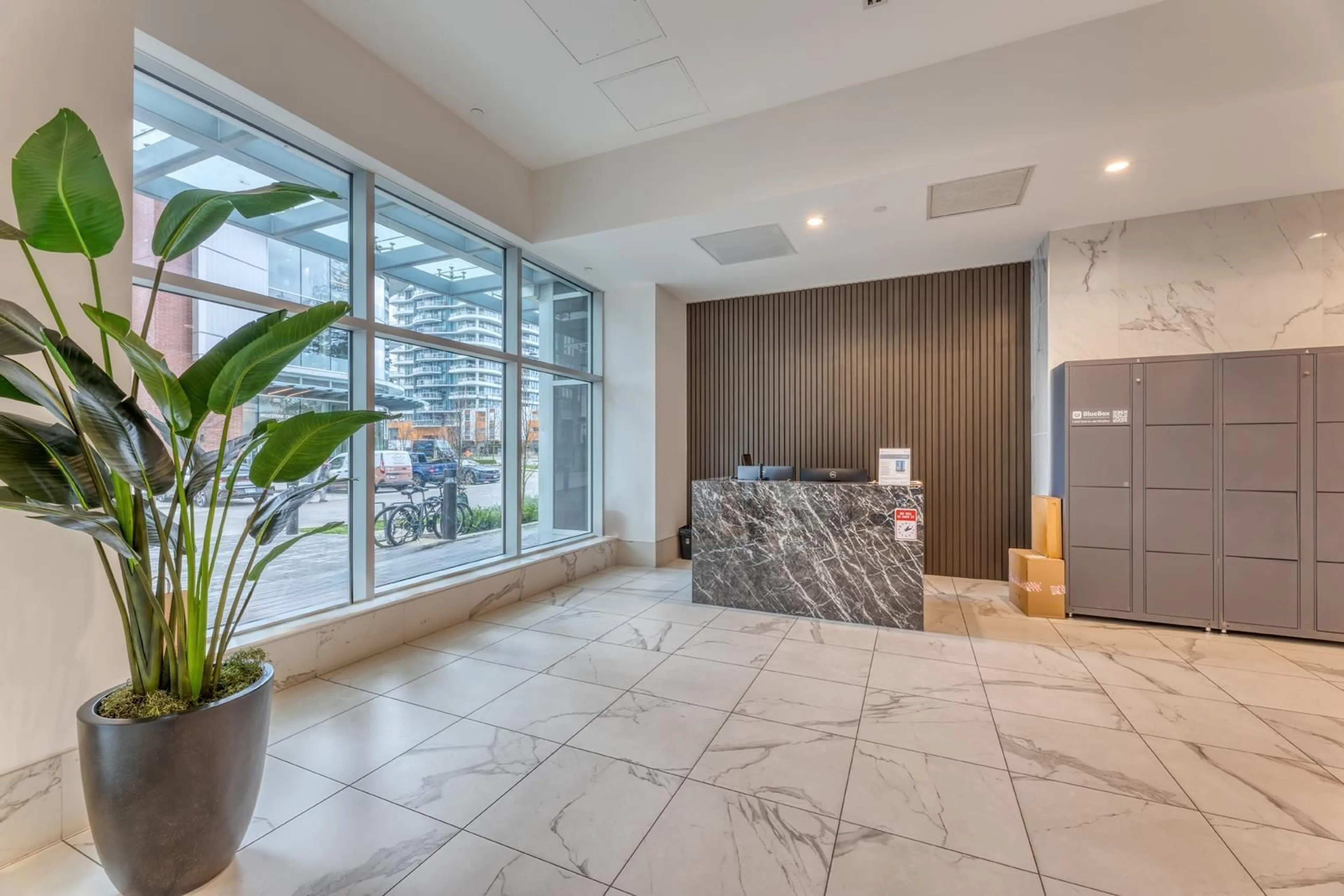 Unknown for 906 - 13350 CENTRAL AVENUE, Surrey British Columbia V3T0S1