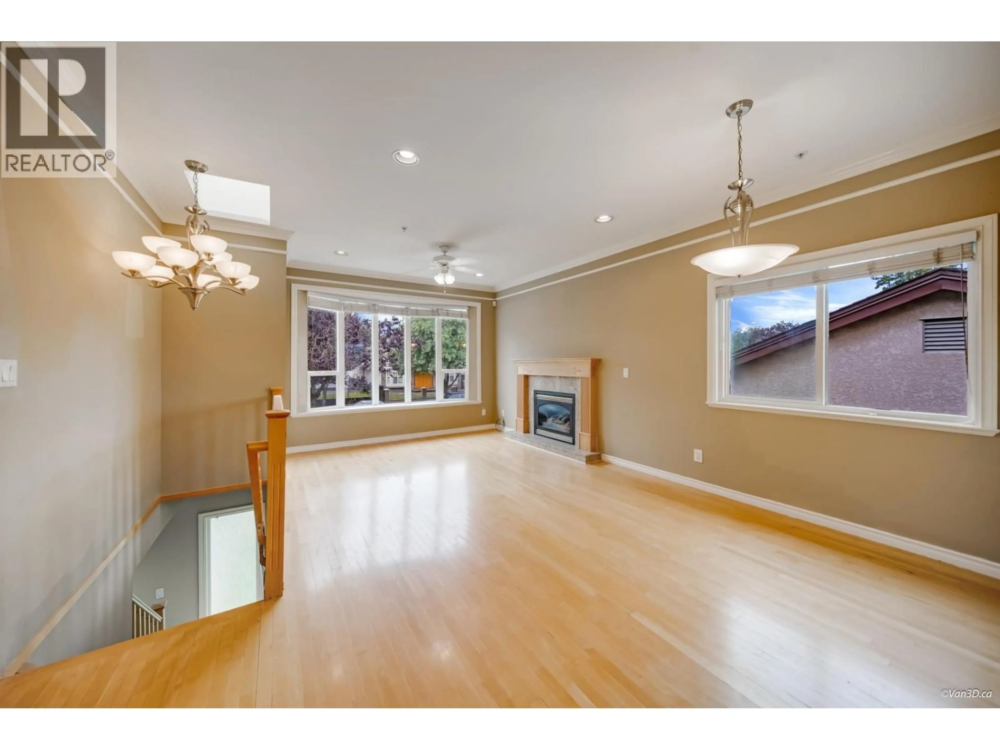 Unknown for 1140 HAZELTON STREET, Vancouver British Columbia V5K4H9