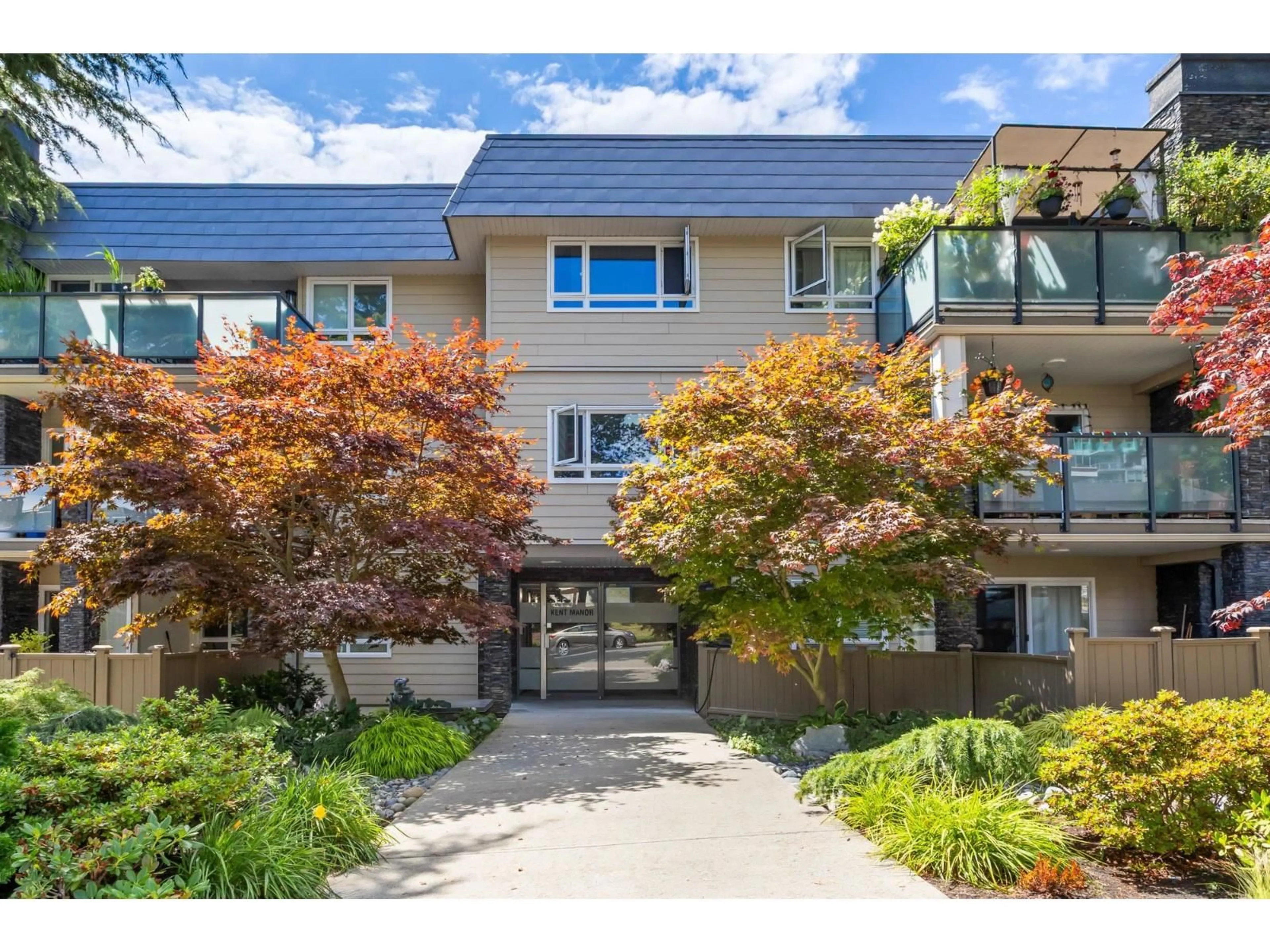 Unknown for 104 - 1371 FOSTER STREET, White Rock British Columbia V4B3X5