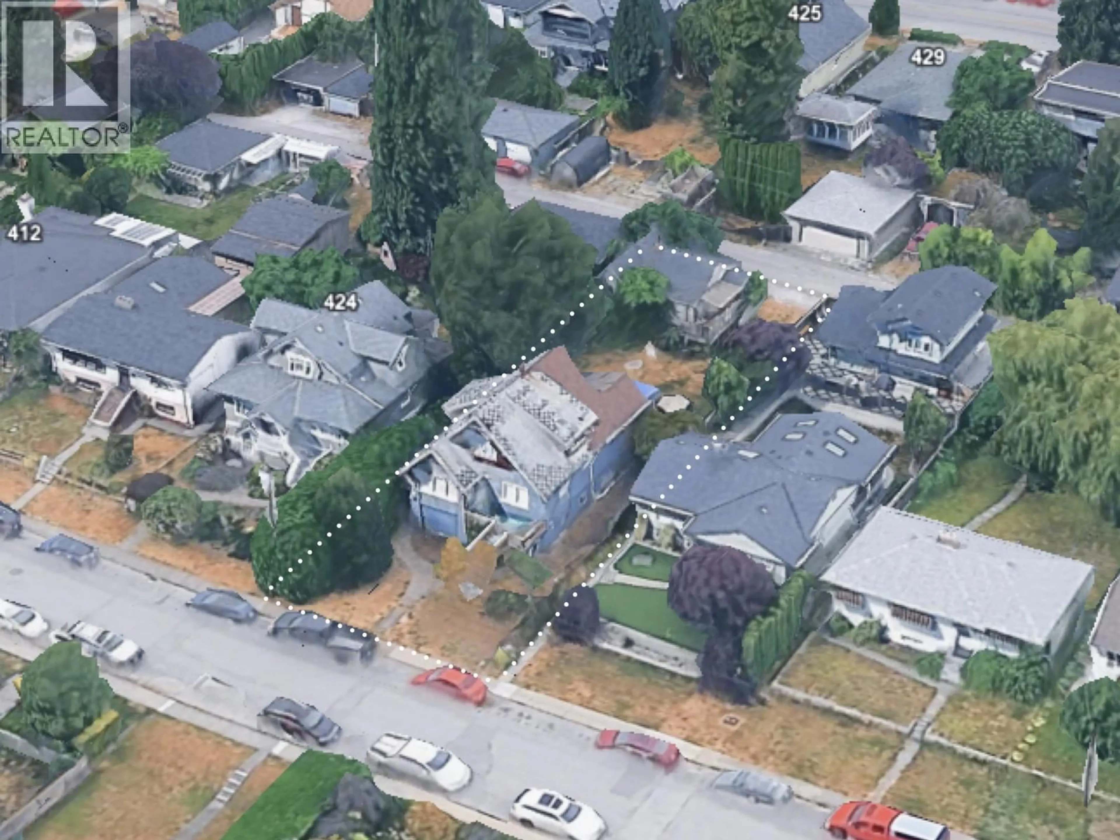 A pic from outside/outdoor area/front of a property/back of a property/a pic from drone, street for 428 14TH STREET, North Vancouver British Columbia V7L2N8