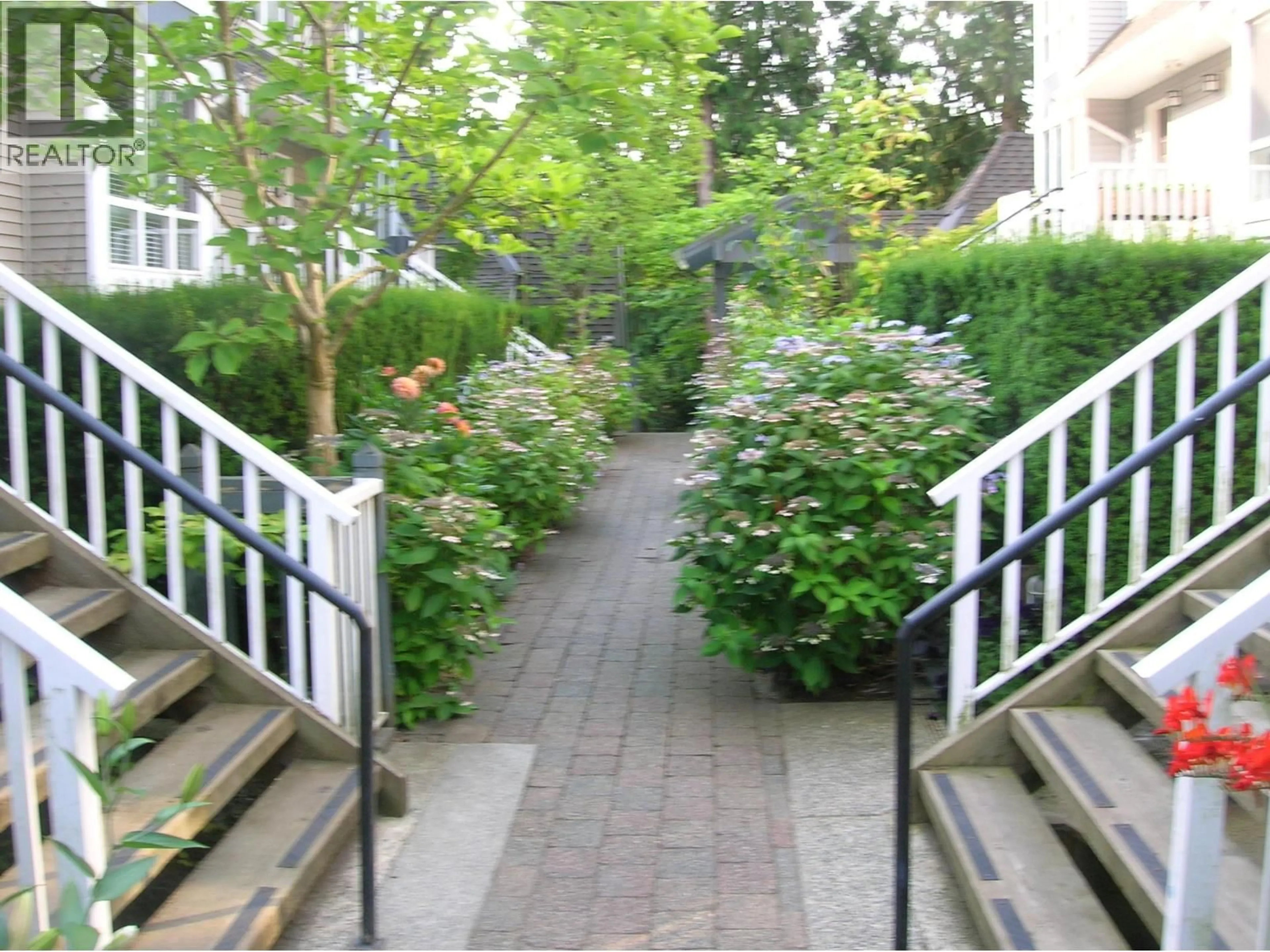 Patio, street for 11 - 1015 LYNN VALLEY ROAD, North Vancouver British Columbia V7J1Z6