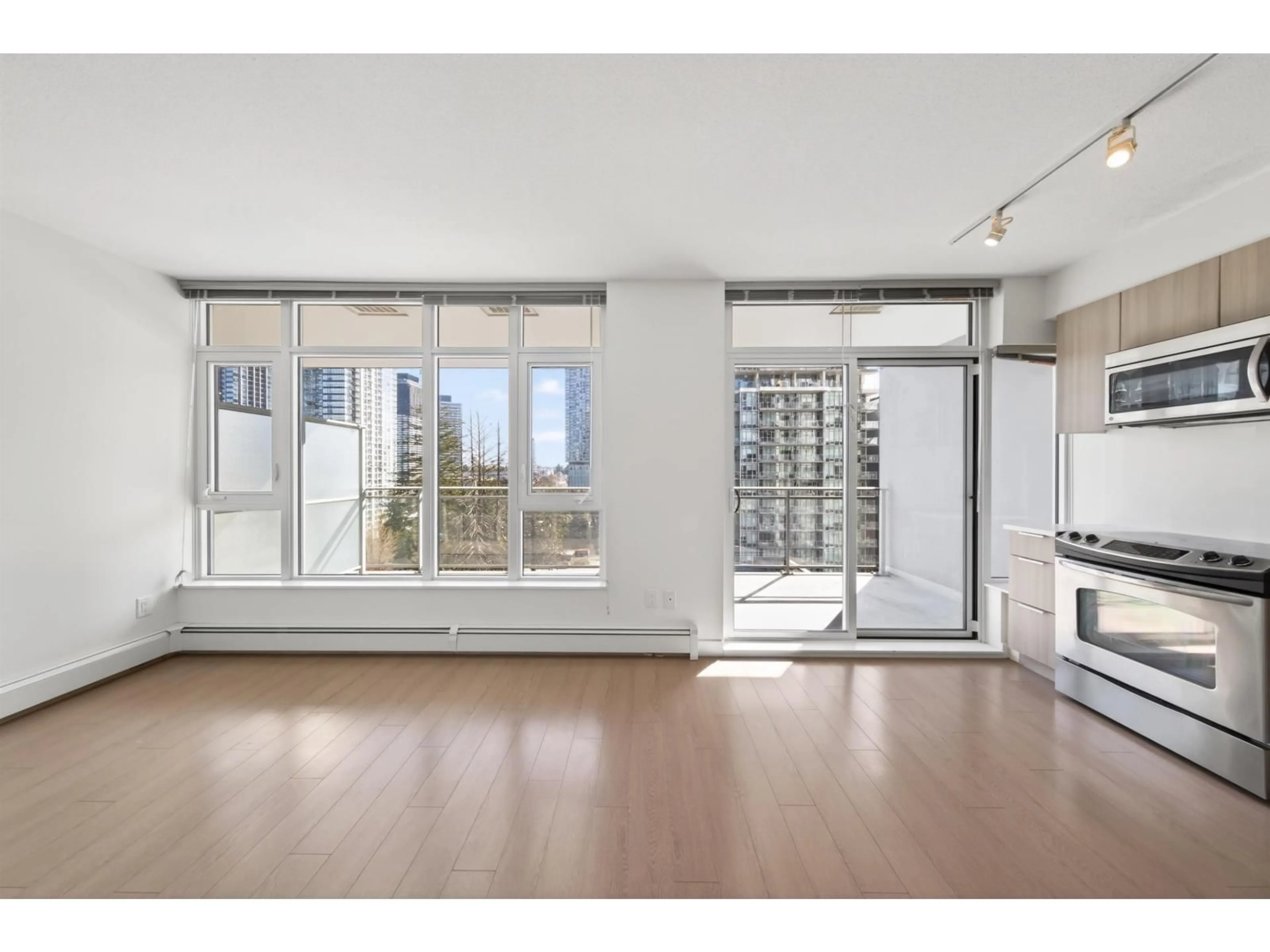 A pic of a room for 810 - 13308 CENTRAL AVENUE, Surrey British Columbia V3T0M4