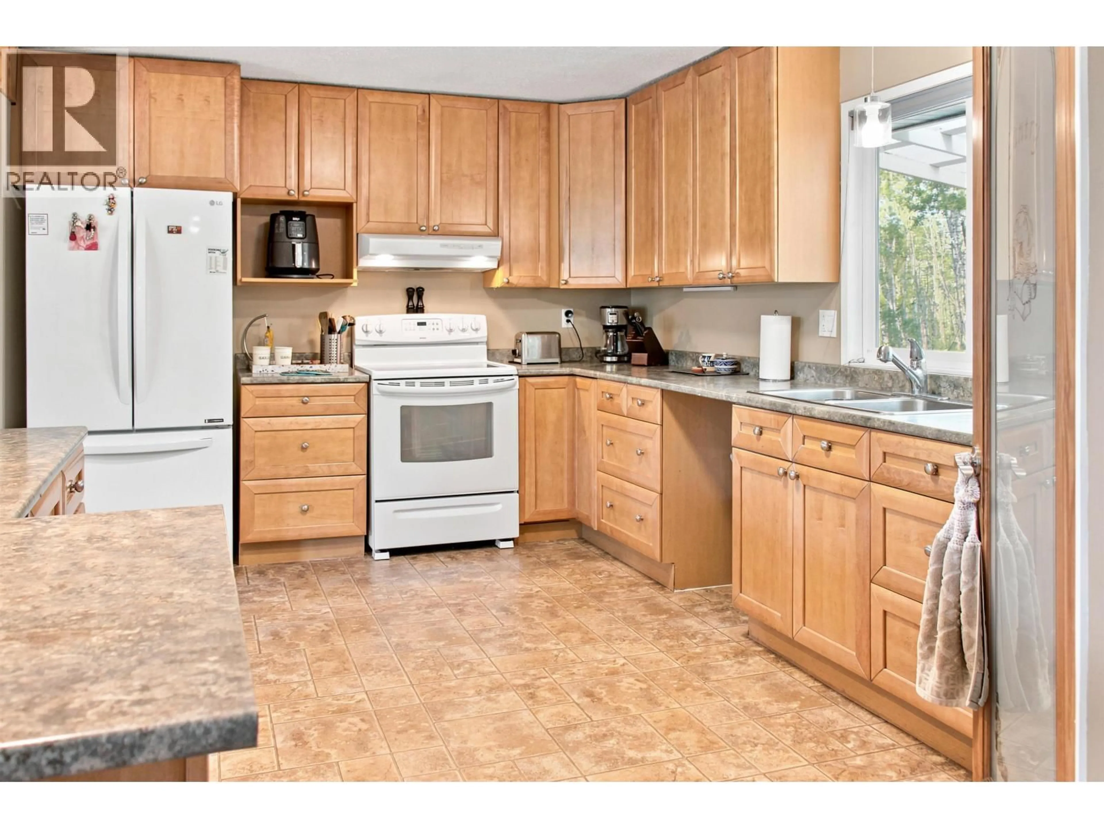 Standard kitchen, unknown for 5513 PARK DRIVE, 103 Mile House British Columbia V0K2E1