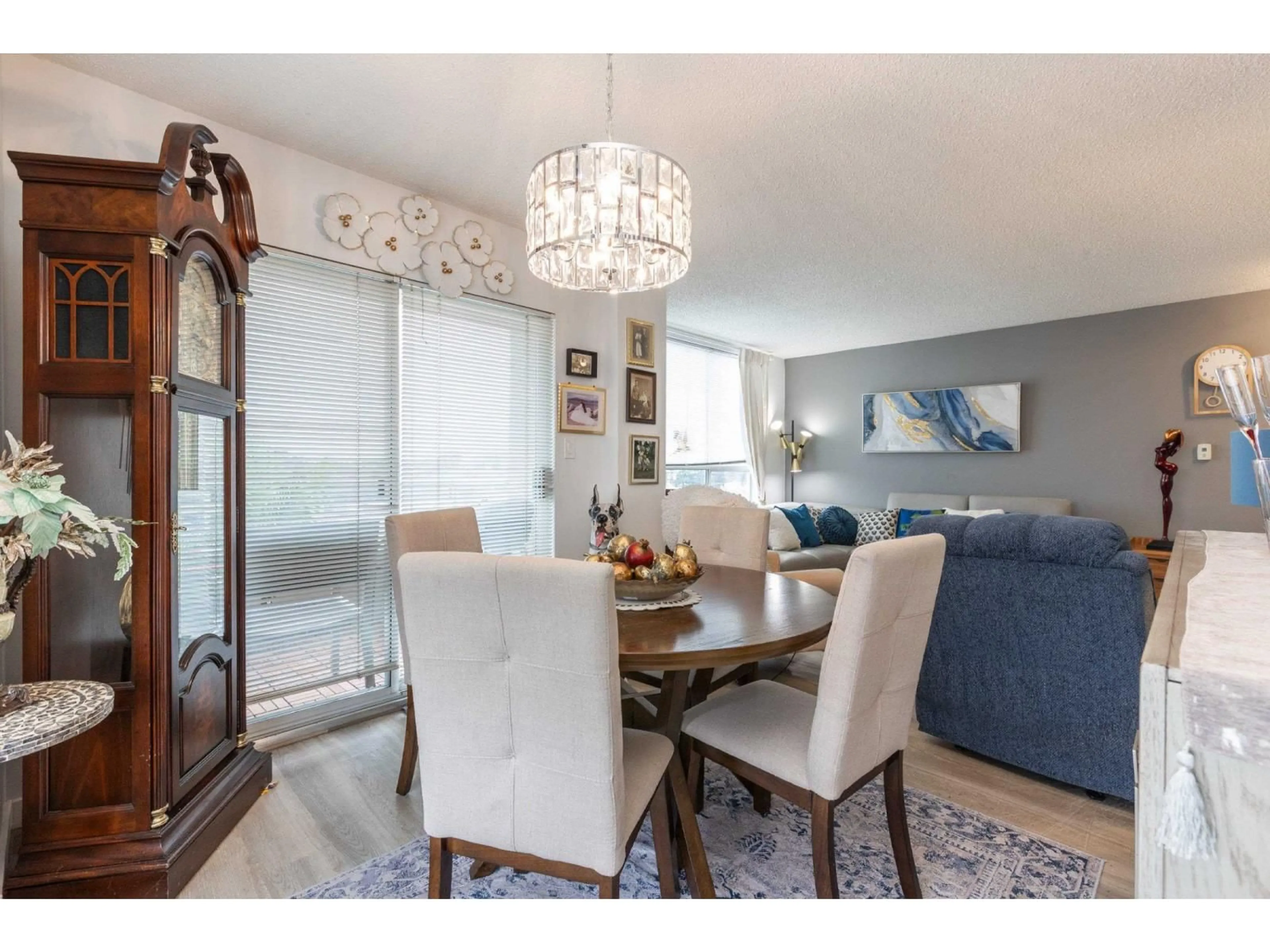 Dining room, wood/laminate floor for 501 - 45765 SPADINA AVENUE, Chilliwack British Columbia V2P1T5
