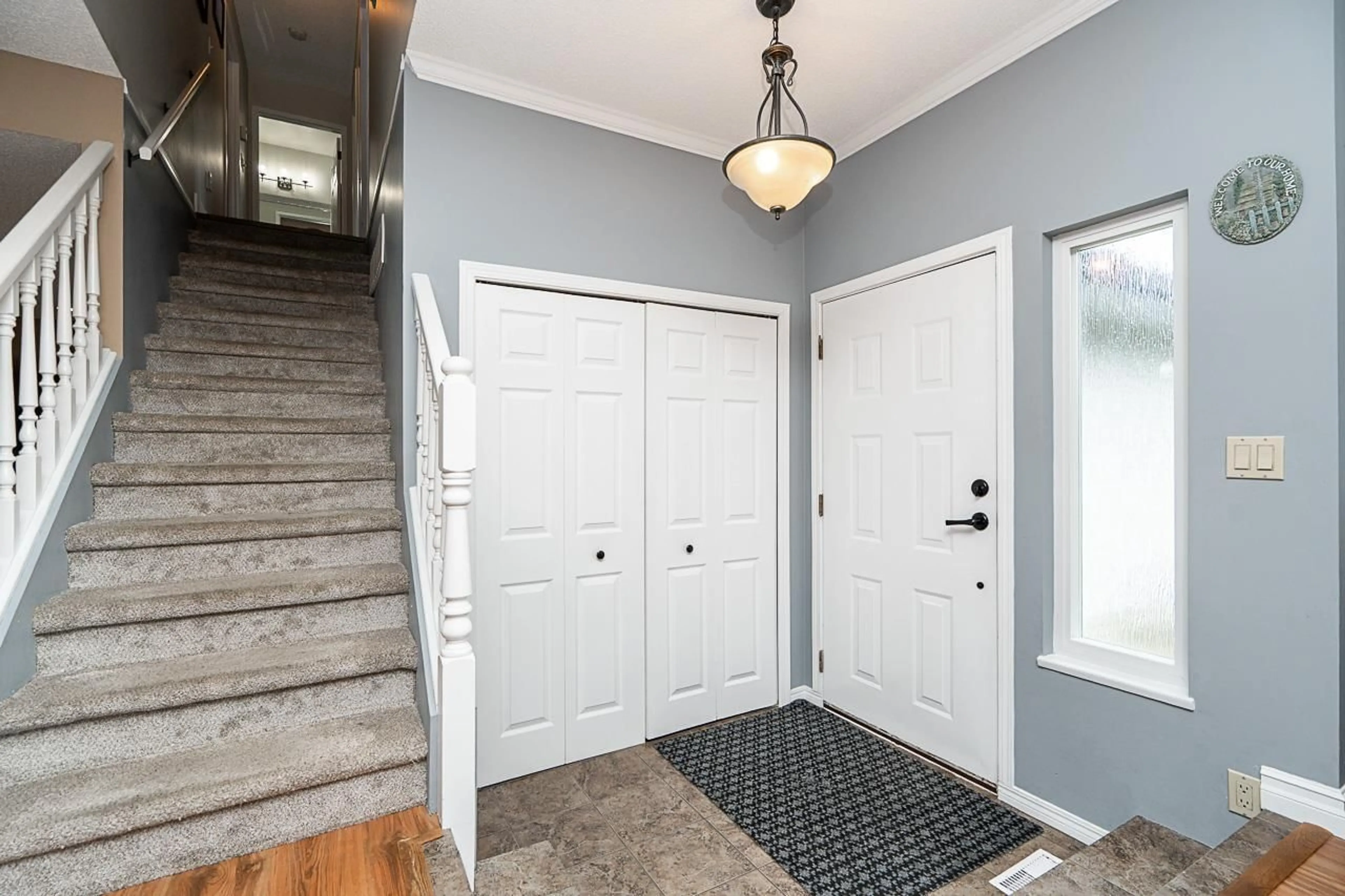 Indoor entryway for 21233 92A AVENUE, Langley British Columbia V1M1K9