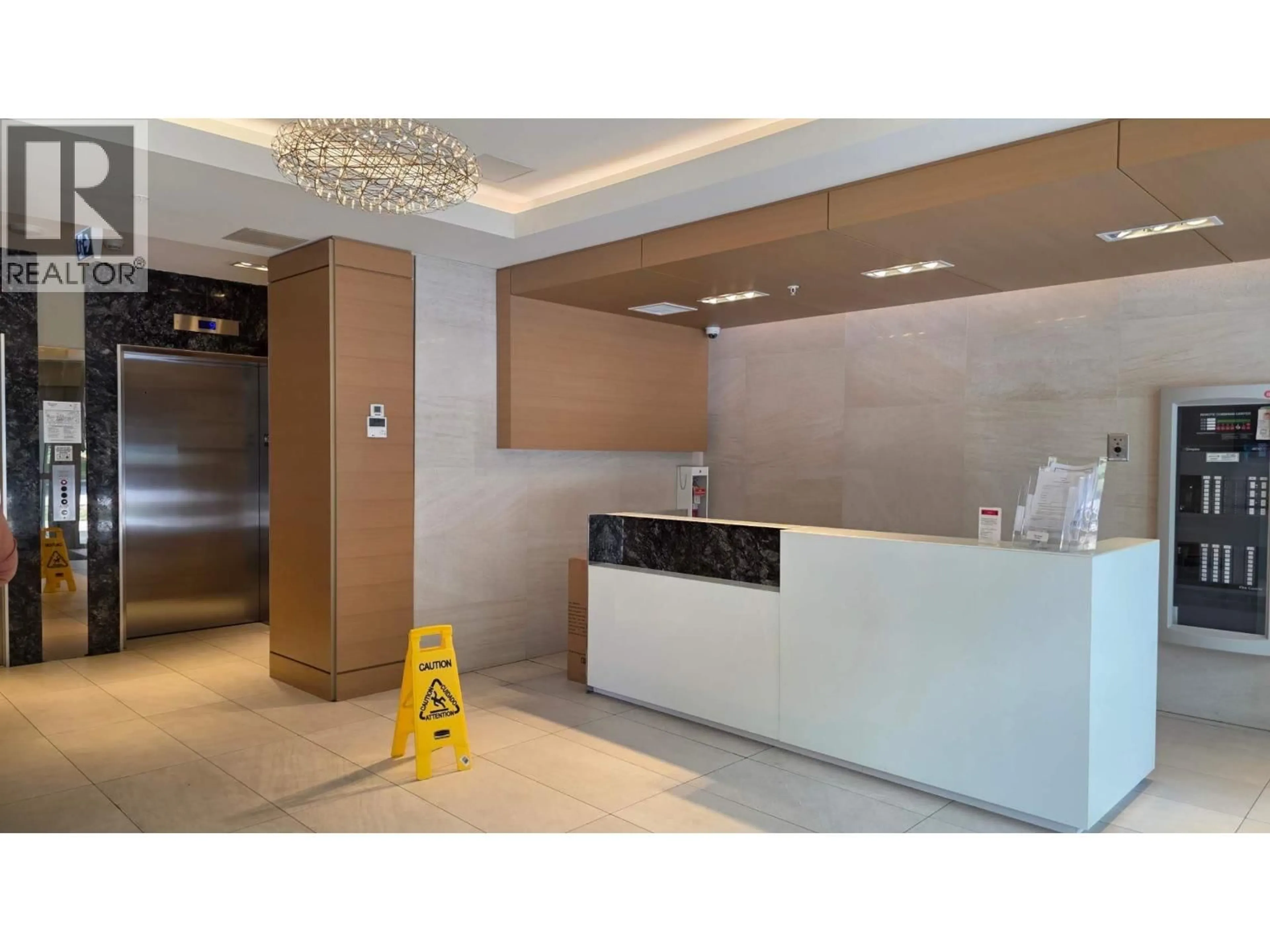 Lobby for 1110 - 5599 COONEY ROAD, Richmond British Columbia V6X0N8