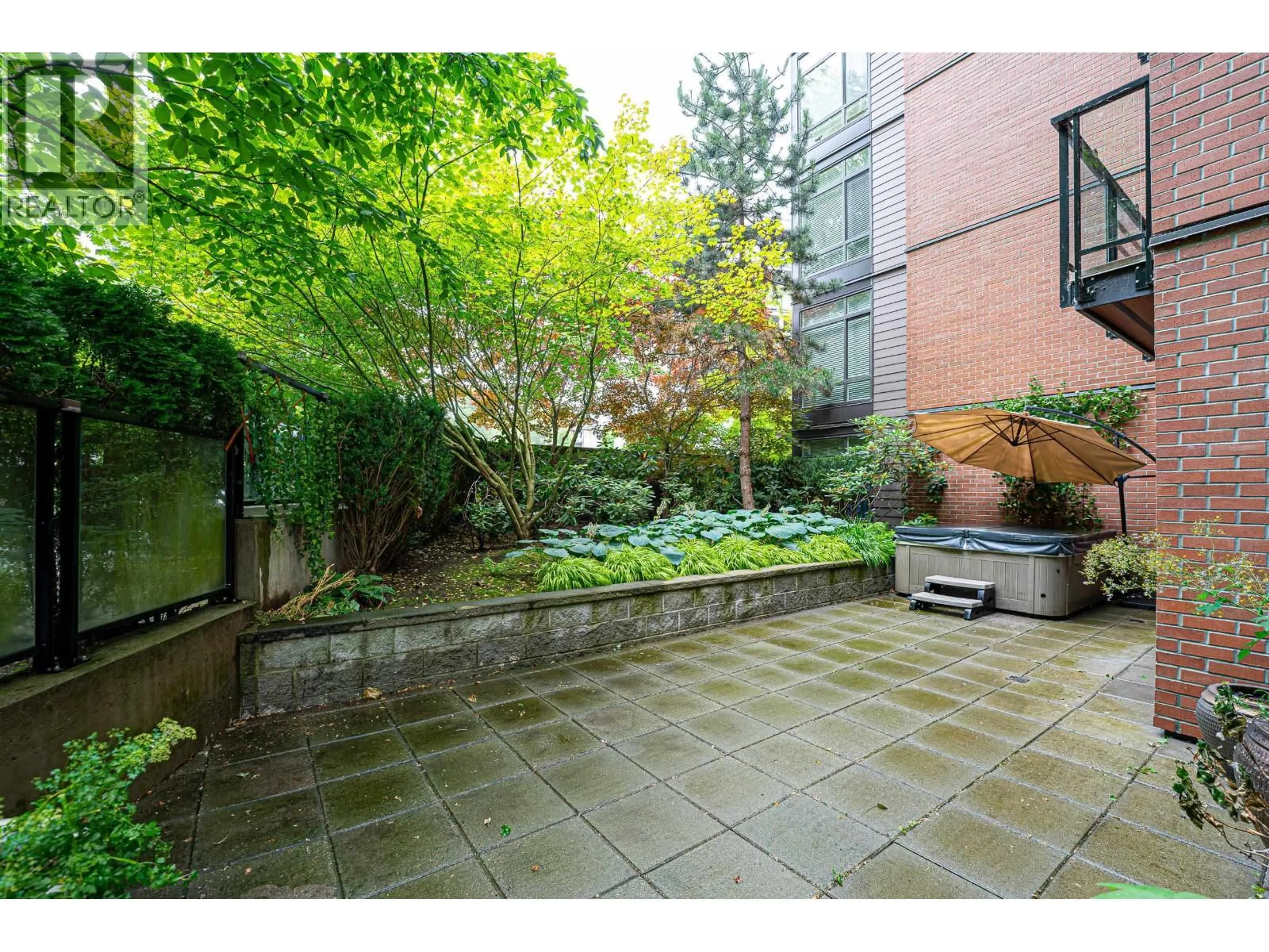 Patio, street for 105 - 733 3RD STREET, North Vancouver British Columbia V7M0C8