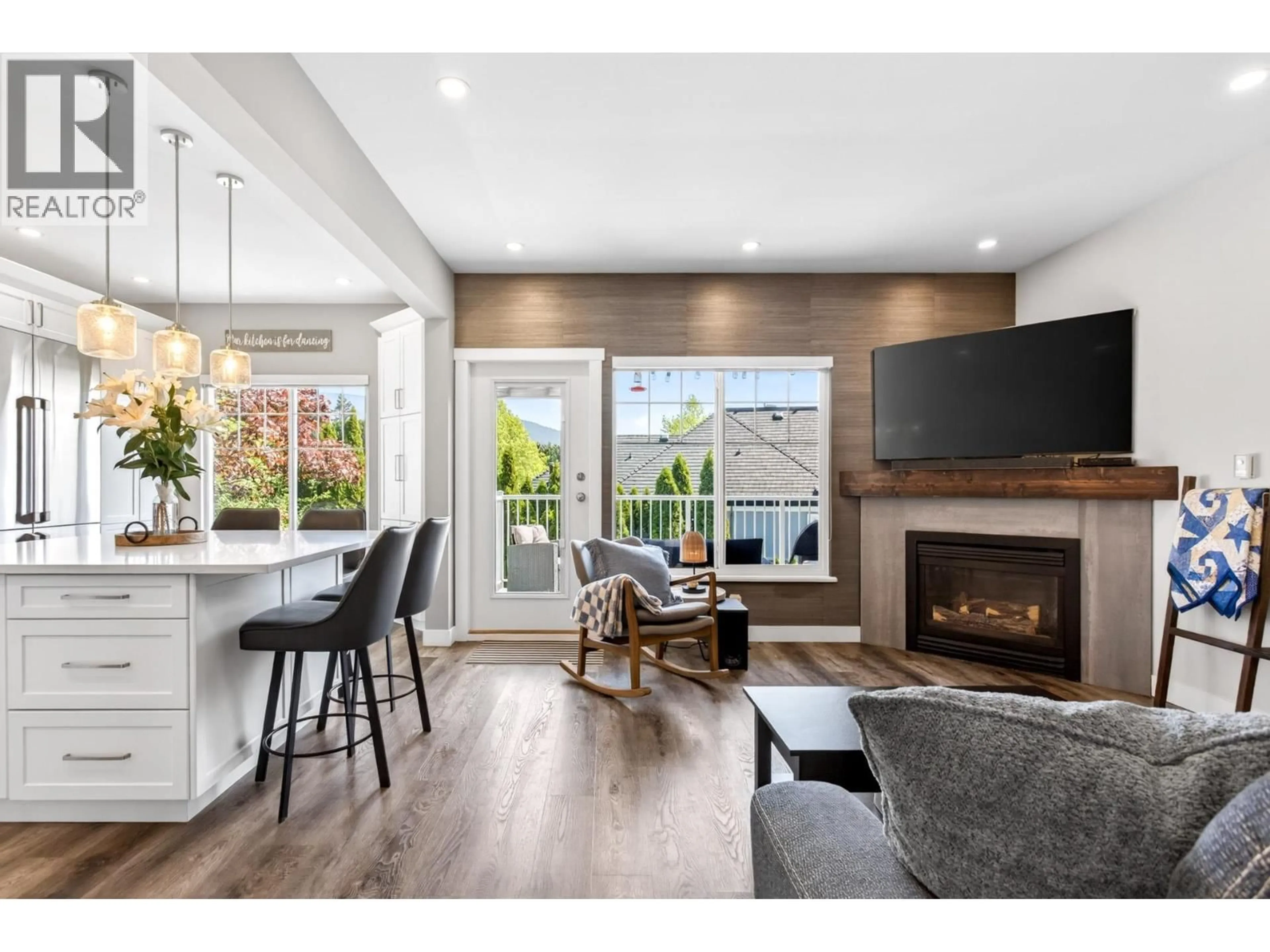 Open concept kitchen, wood/laminate floor for 21 - 1751 PADDOCK DRIVE, Coquitlam British Columbia V3E3M2