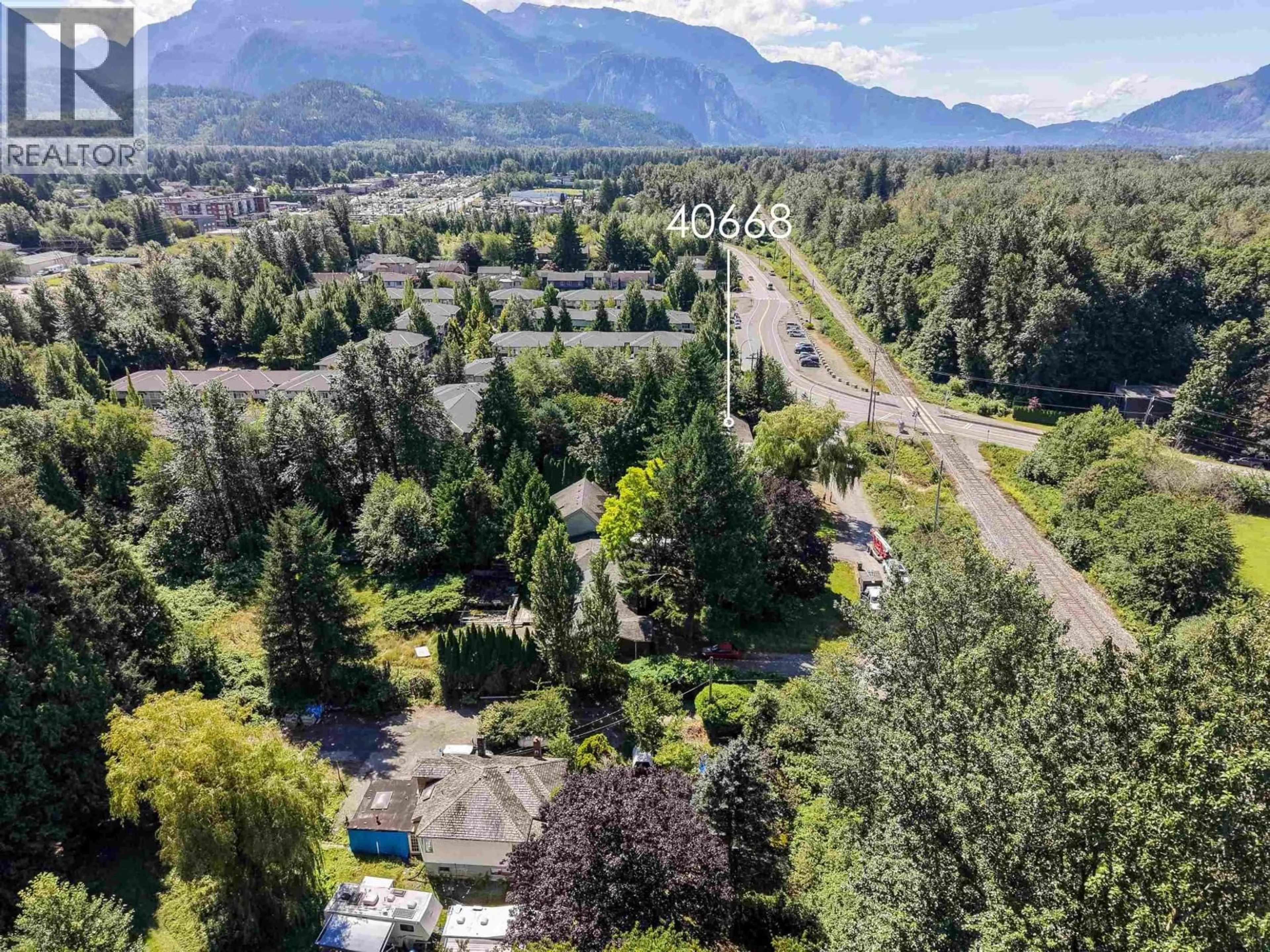A pic from outside/outdoor area/front of a property/back of a property/a pic from drone, mountain view for 40668 OLSON ROAD, Squamish British Columbia V0N1T0
