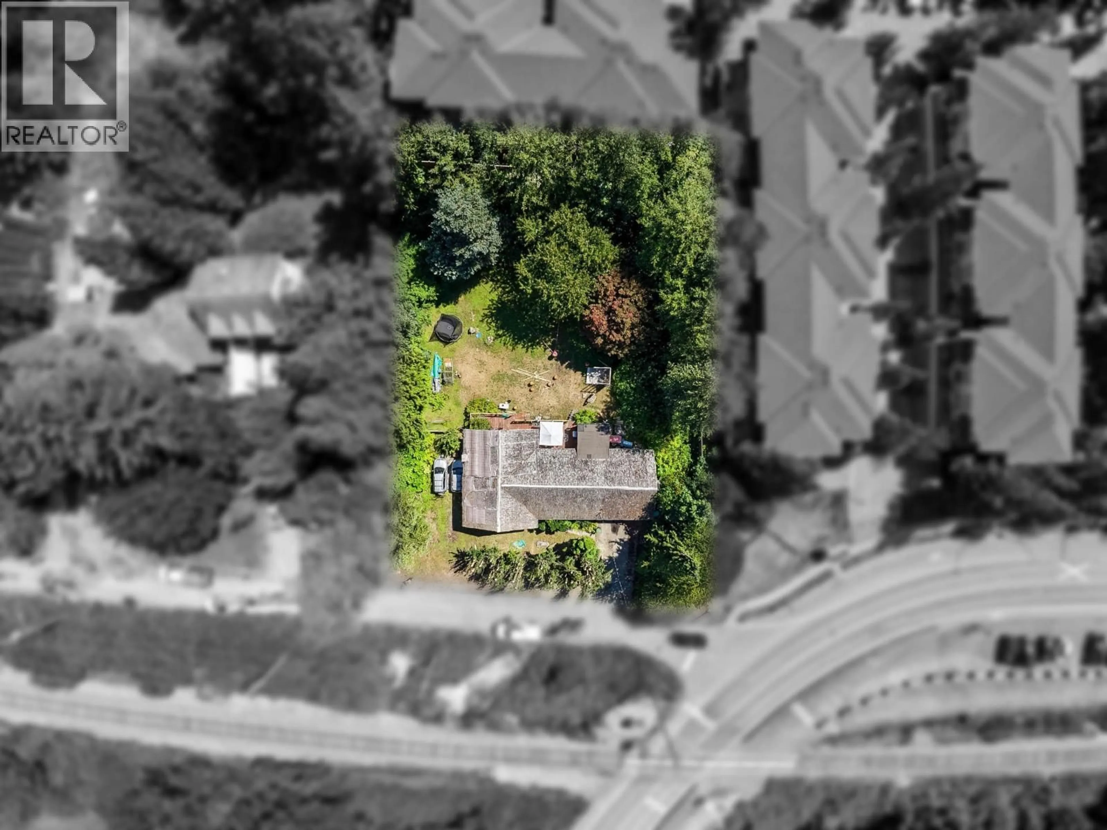 A pic from outside/outdoor area/front of a property/back of a property/a pic from drone, street for 40668 OLSON ROAD, Squamish British Columbia V0N1T0
