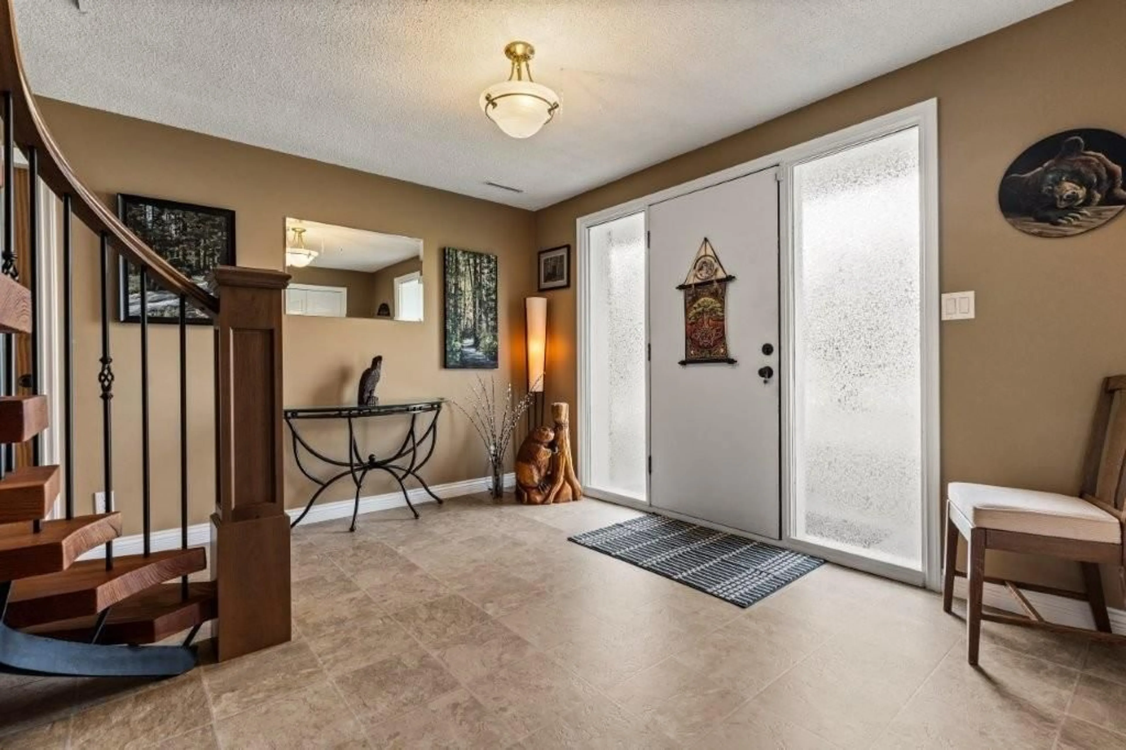 Indoor entryway for 9758 LINWOOD STREET, Chilliwack British Columbia V2P5L5