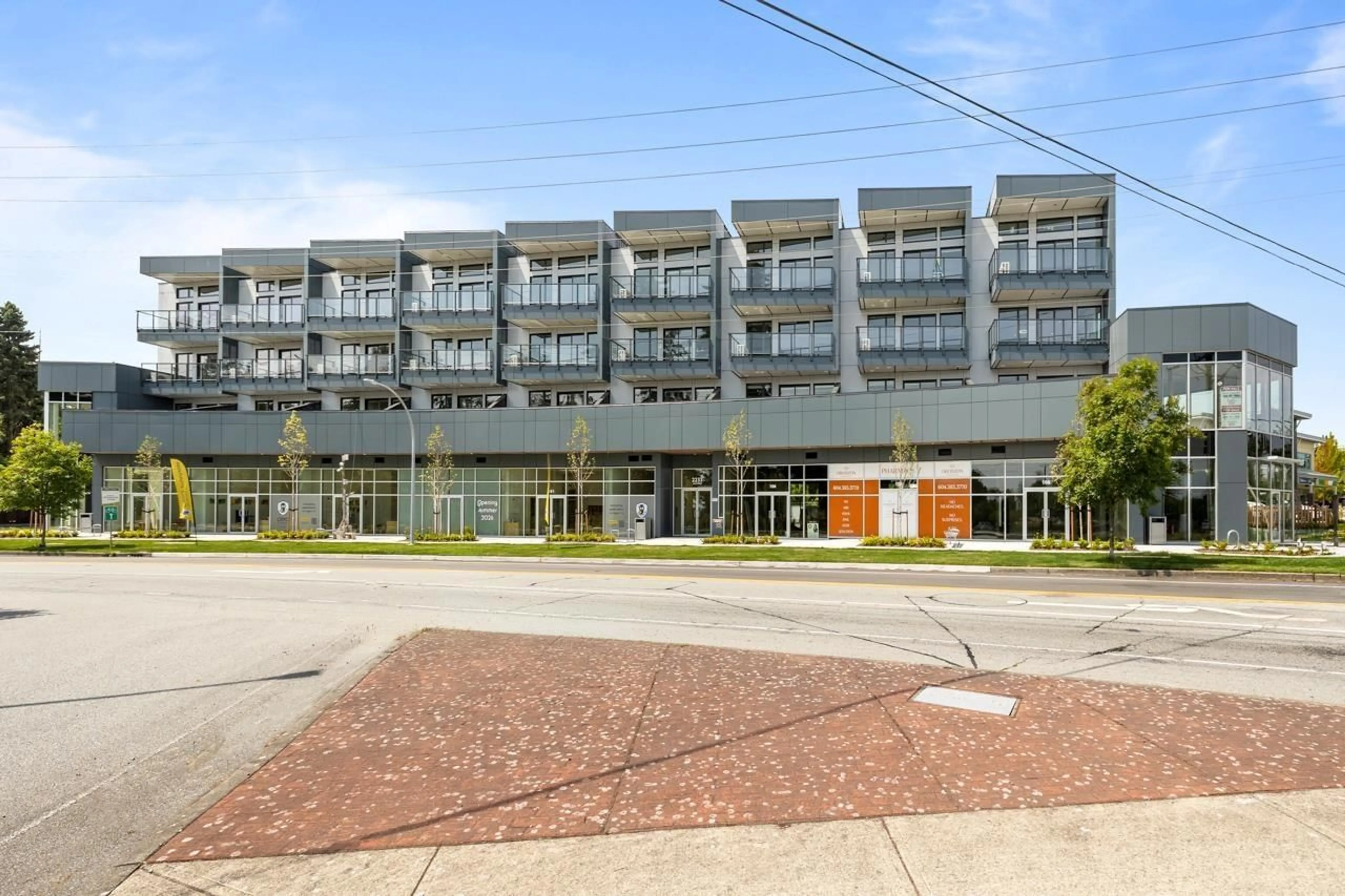 Patio, building for 406 - 2233 156 STREET, Surrey British Columbia V4A4V3
