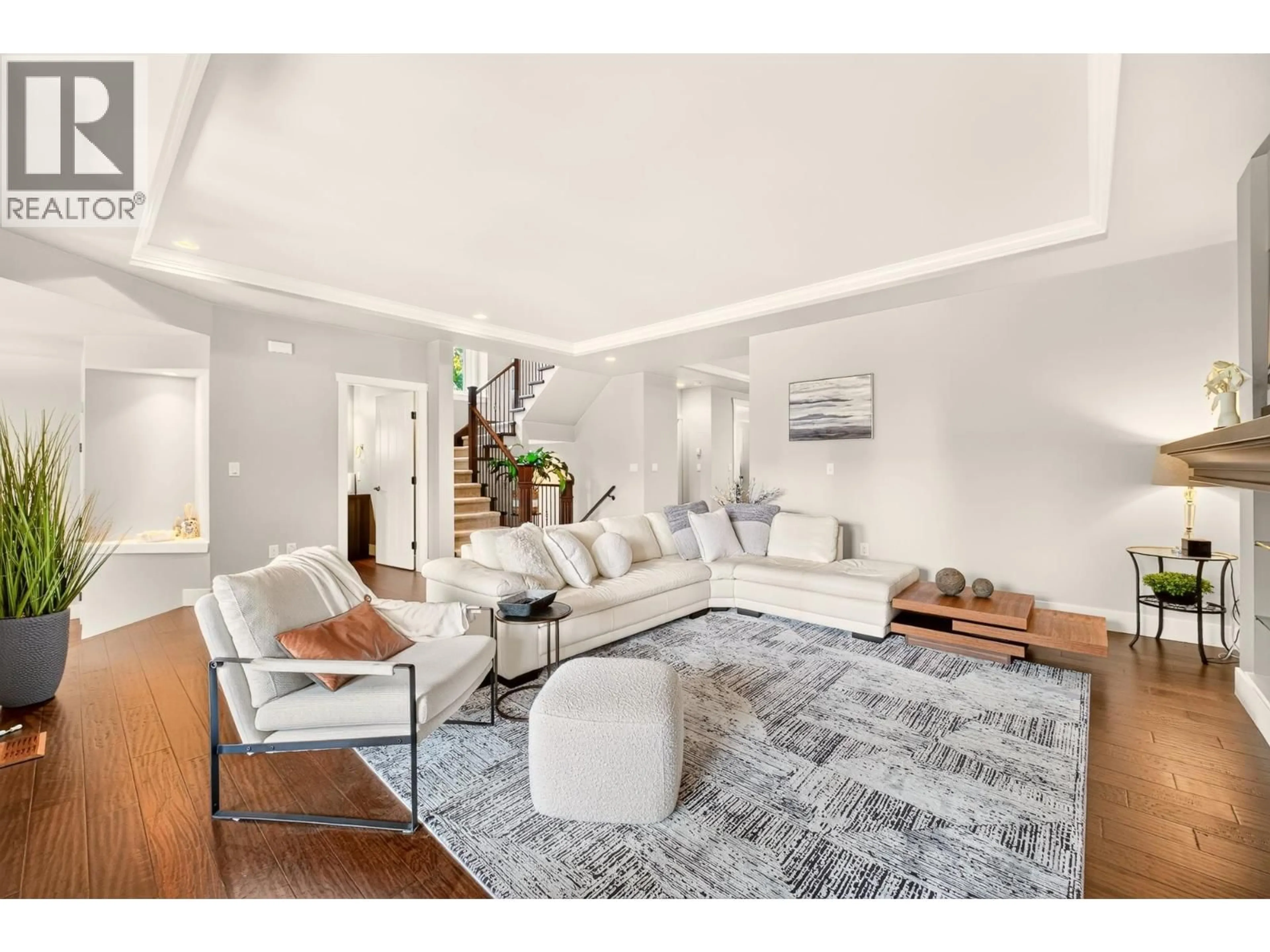 Living room with furniture, unknown for 3401 HORIZON DRIVE, Coquitlam British Columbia V3E0E4