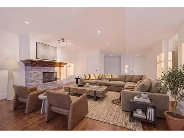 13536 14 AVENUE, Surrey 5