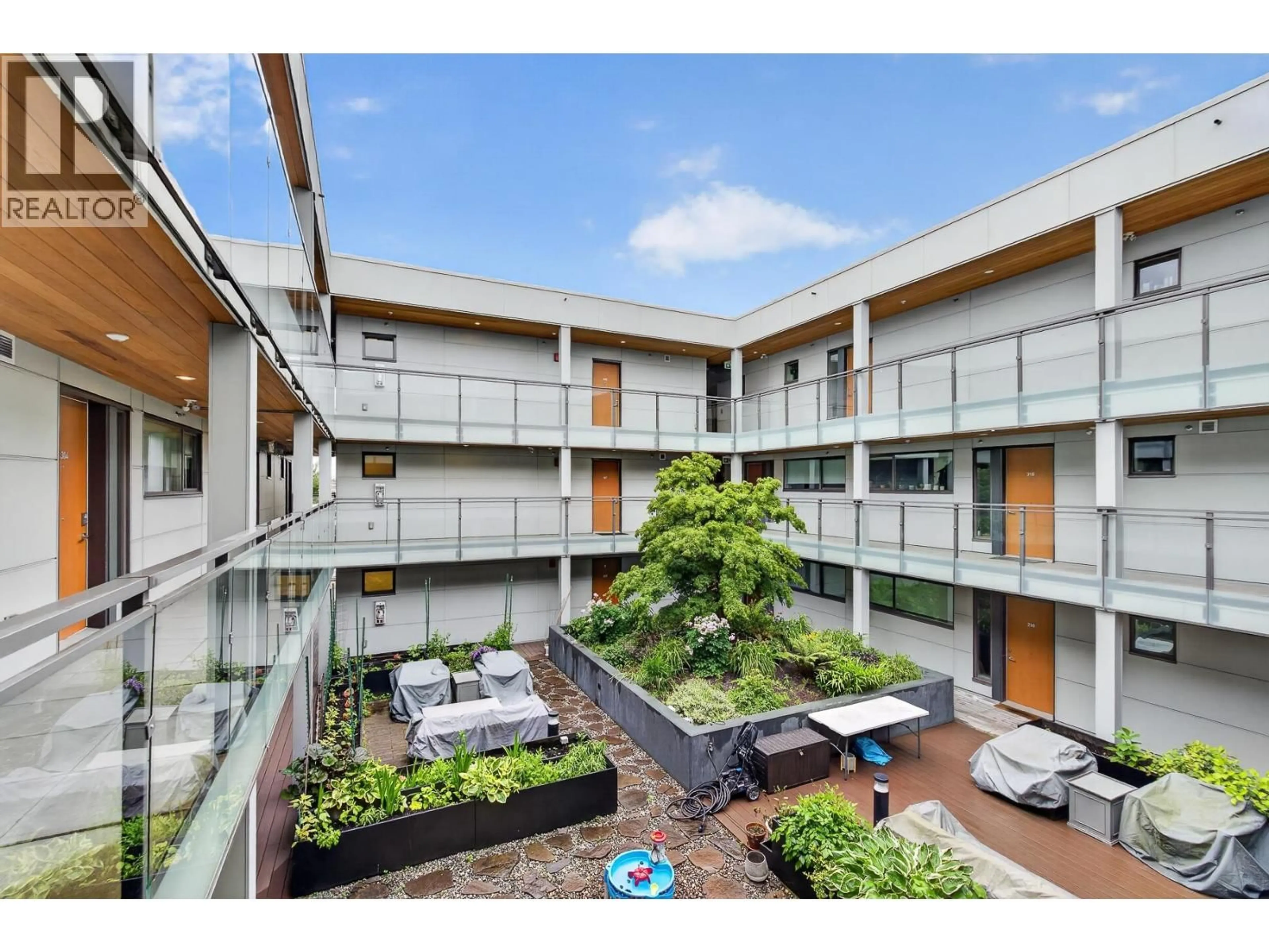 Unknown for 308 - 209 20 AVENUE, Vancouver British Columbia V5V1M2