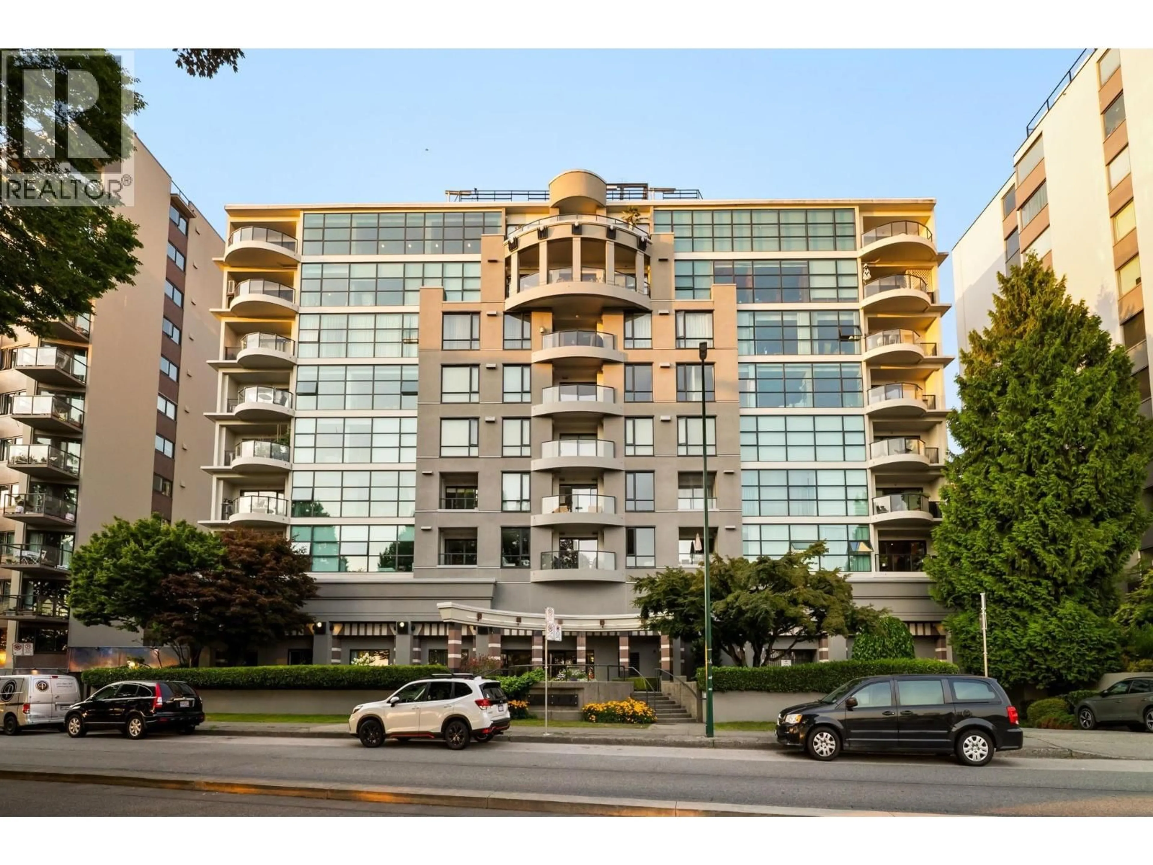 Indoor foyer for 901 - 1233 BEACH AVENUE, Vancouver British Columbia V6E1V4