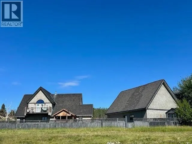 5516 MINNAKER CRESCENT, Fort Nelson 2